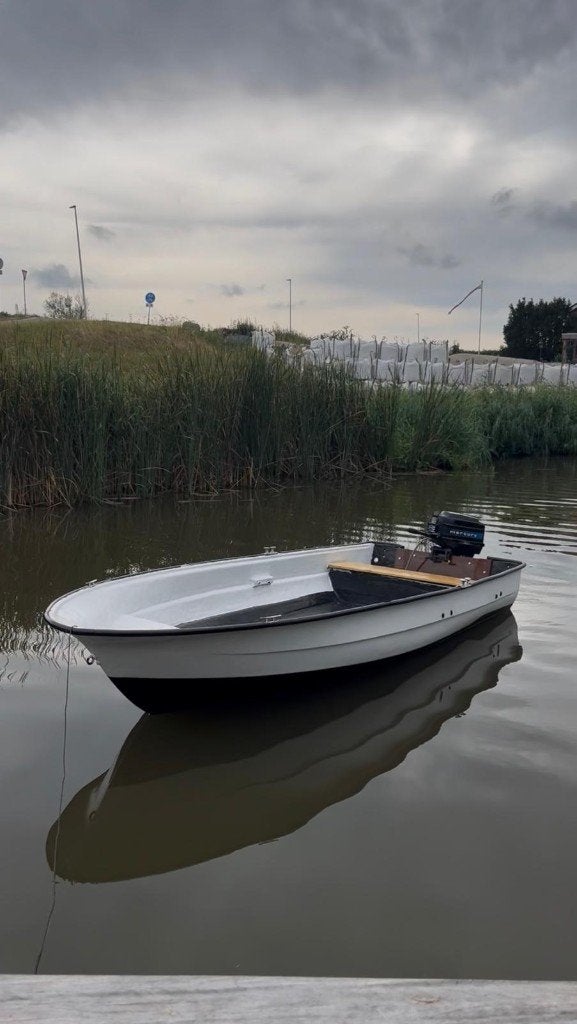 polyester boot 3.8m, Watersport en Boten, Overige merken, Tot 10 pk, Ophalen of Verzenden, Zo goed als nieuw