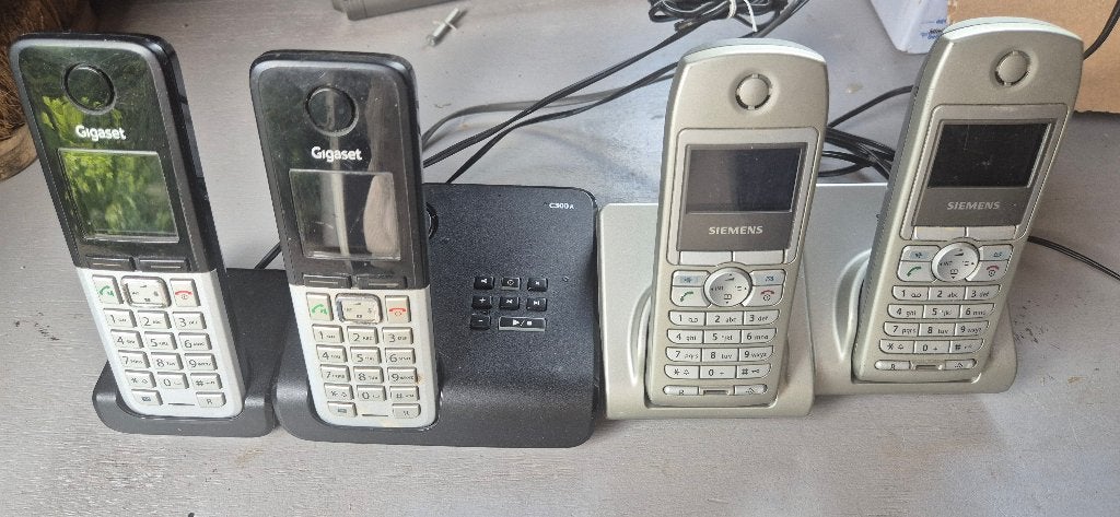 Gigaset en Siemens draadloze telefoons met basisstation, Ophalen of Verzenden, Gebruikt, 4 handsets of meer