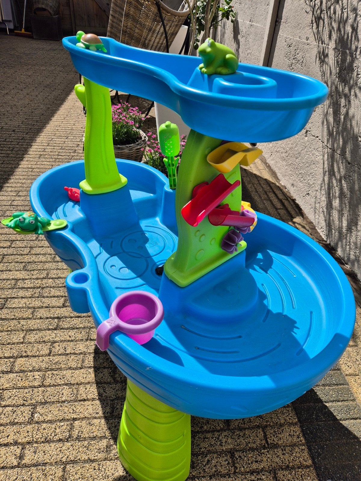 Leuke waterplaytafel voor uren speelplezier, Ophalen, Gebruikt