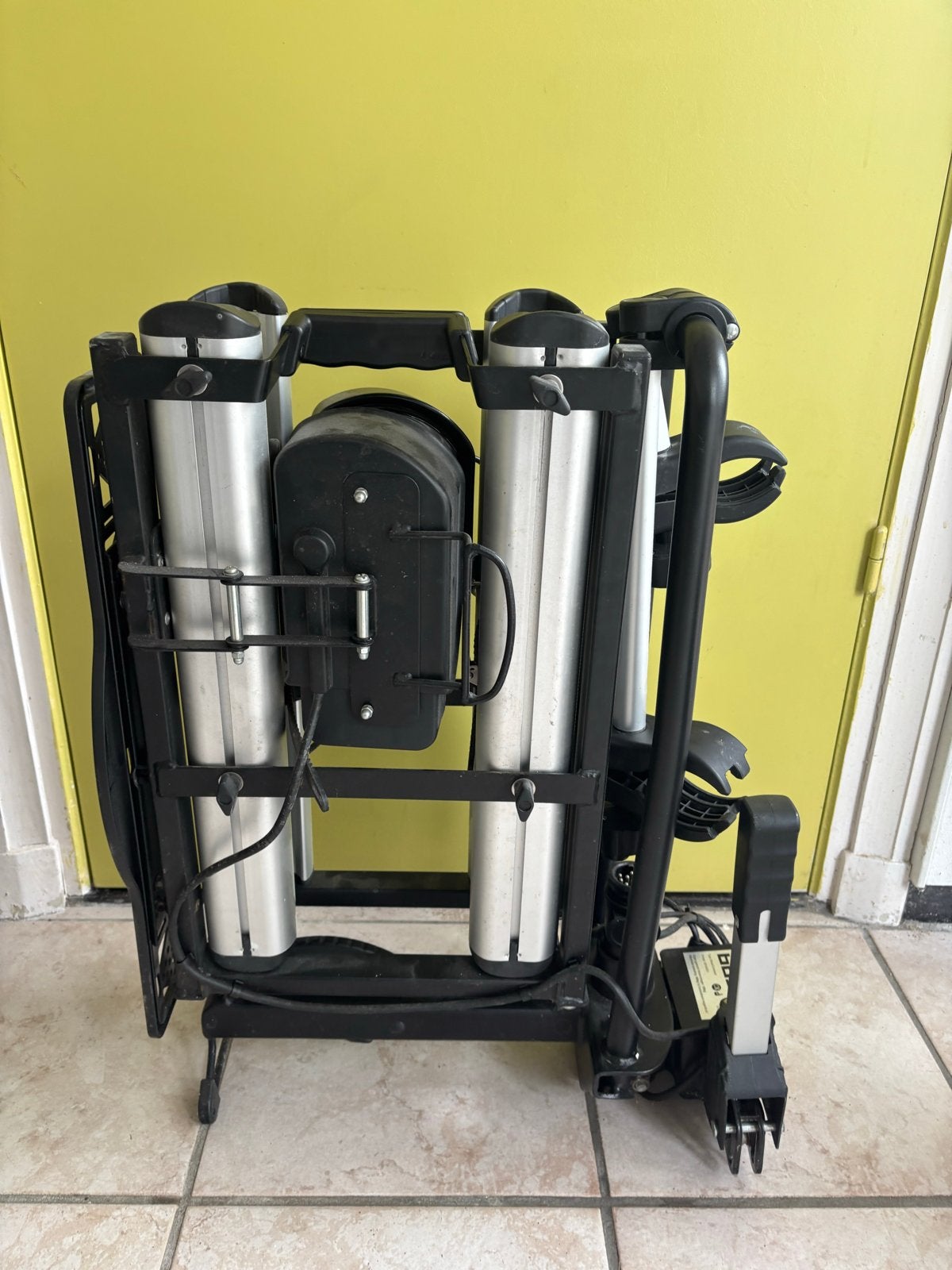 Bosal Compact fietsendrager voor trekhaak, Auto diversen, Fietsendragers, Ophalen, 2 fietsen, Gebruikt, Trekhaakdrager