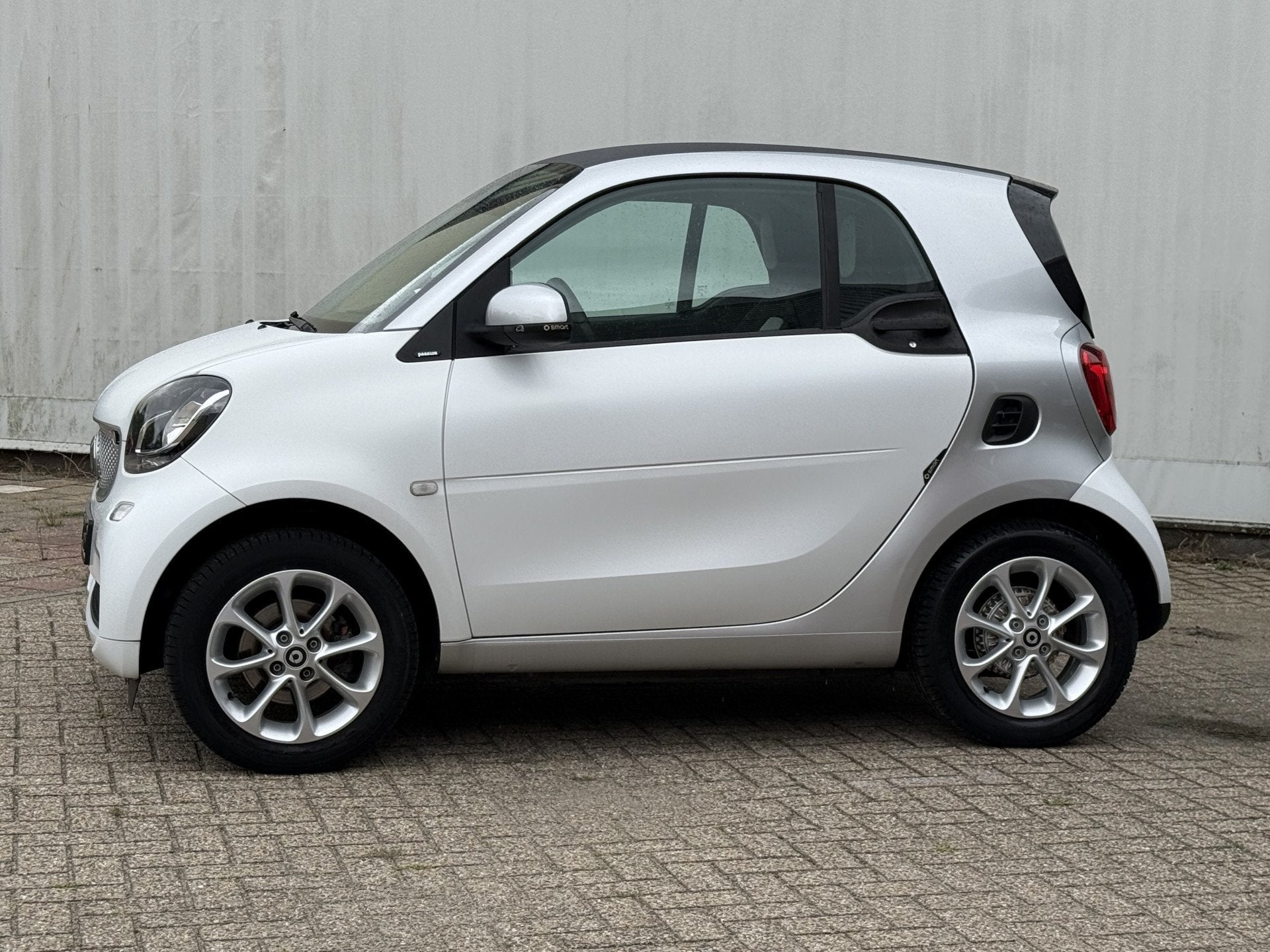 smart Fortwo 1.0 Passion Ecc airco /CruiseC., Gebruikt, Met garantie (alle), Wit, Origineel Nederlands
