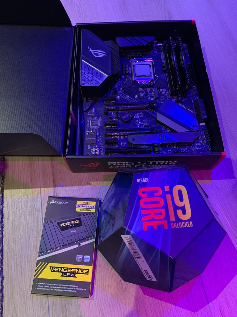 I9 9900k, asus rog strix moederbord + DDR4, Computers en Software, Desktop Pc's, Ophalen, Gebruikt, 32 GB, Gaming