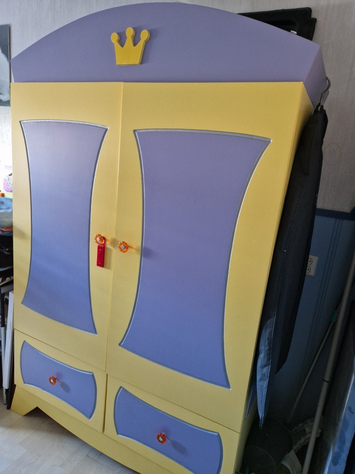 Op Maat Gemaakte MDF Kinderkledingkast - 220x195x57cm, Kinderen en Baby's, Kinderkamer | Commodes en Kasten, Ophalen, Gebruikt