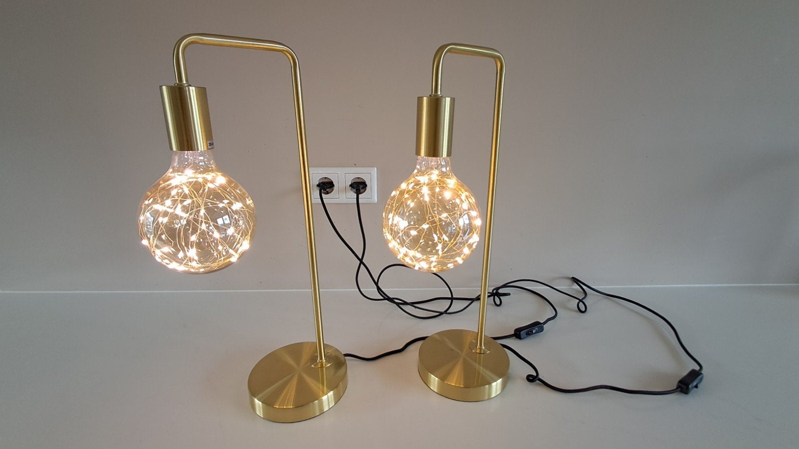 2x Bedlamp/Tafellamp met LED Bollen - Goudkleurig, Ophalen, Zo goed als nieuw, Goud, Metaal