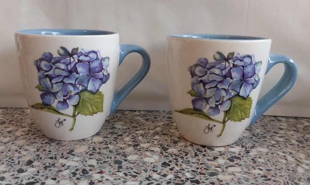 2 bekers mokken met oor Jet ter Steege Hortensia blauw, Overige merken, Zo goed als nieuw, Overige stijlen, Aardewerk