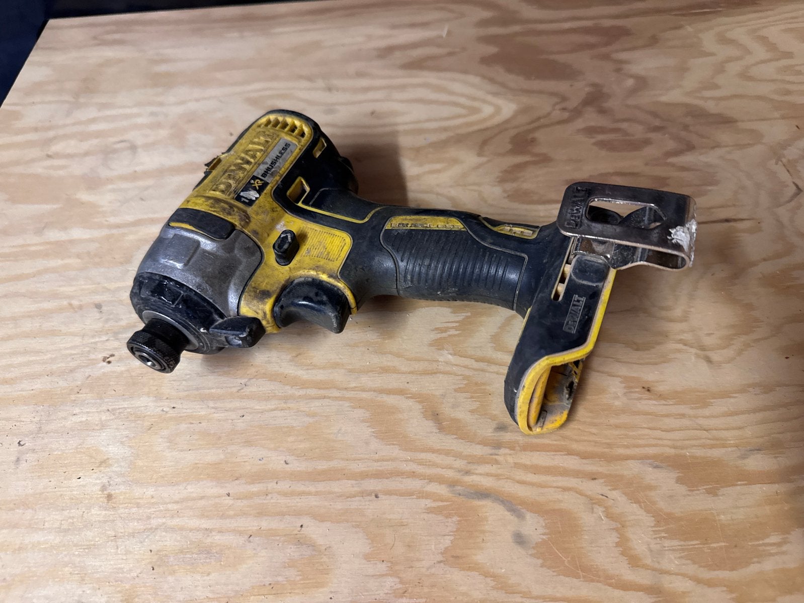 DeWalt DCF787 slagschroevendraaier, Ophalen of Verzenden, Zo goed als nieuw