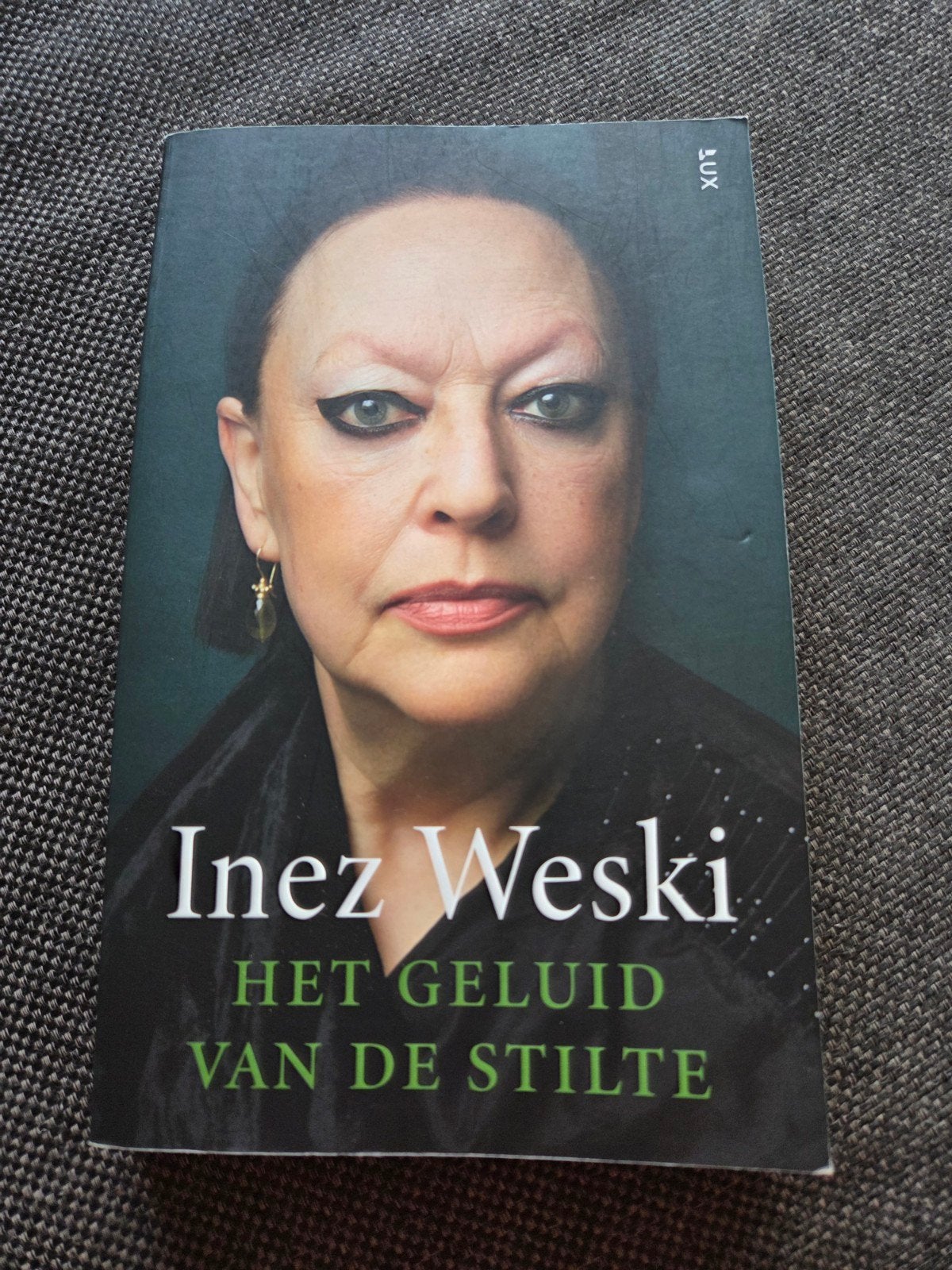 Inez Weski, Ophalen of Verzenden, Zo goed als nieuw