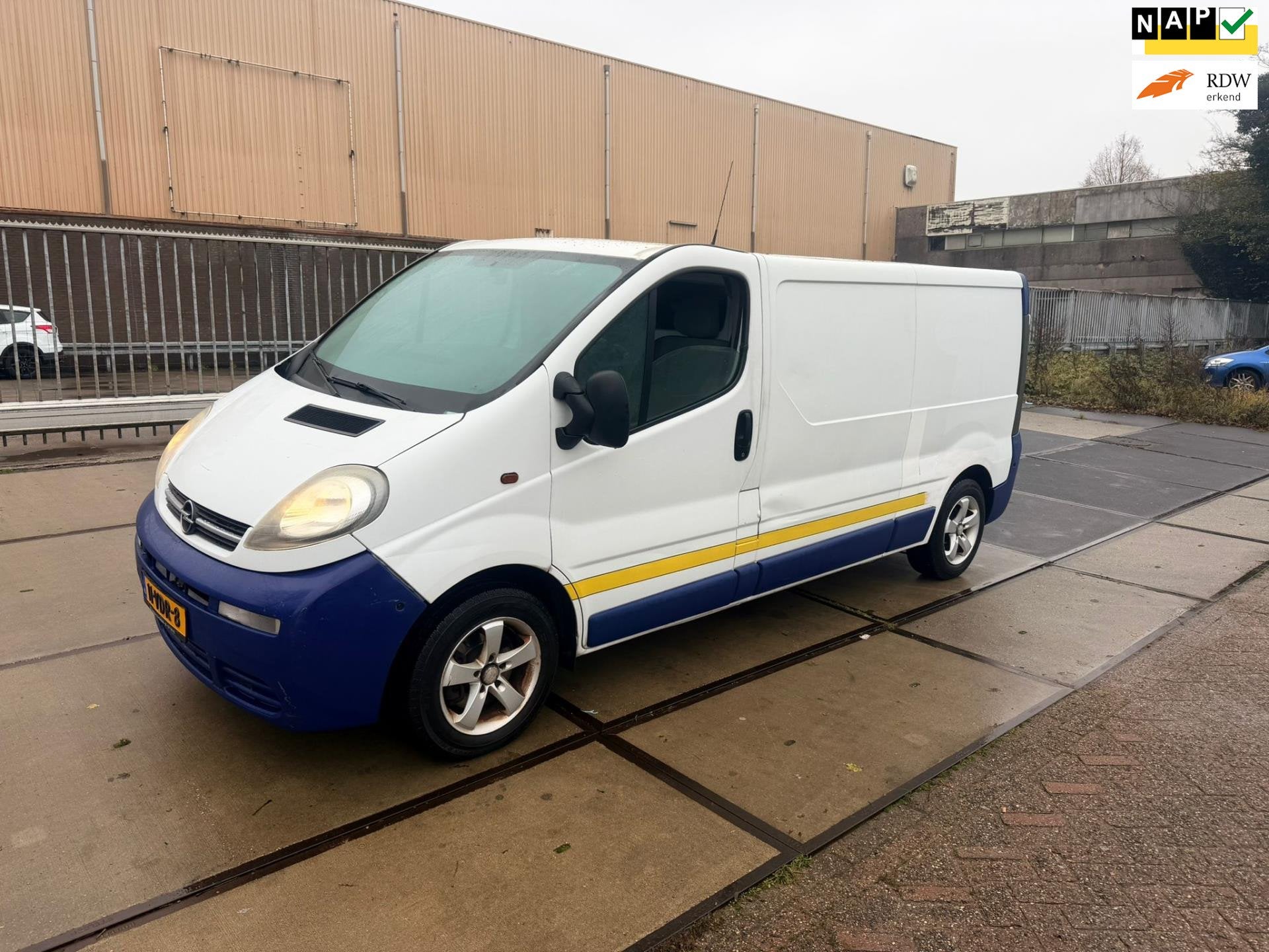 Opel Vivaro 1.9 CDTI L2H1! AIRCO!ELECKTRISH RAAM!TREKHAAK!AP, Auto's, Voorwielaandrijving, 4 cilinders, Wit, Origineel Nederlands