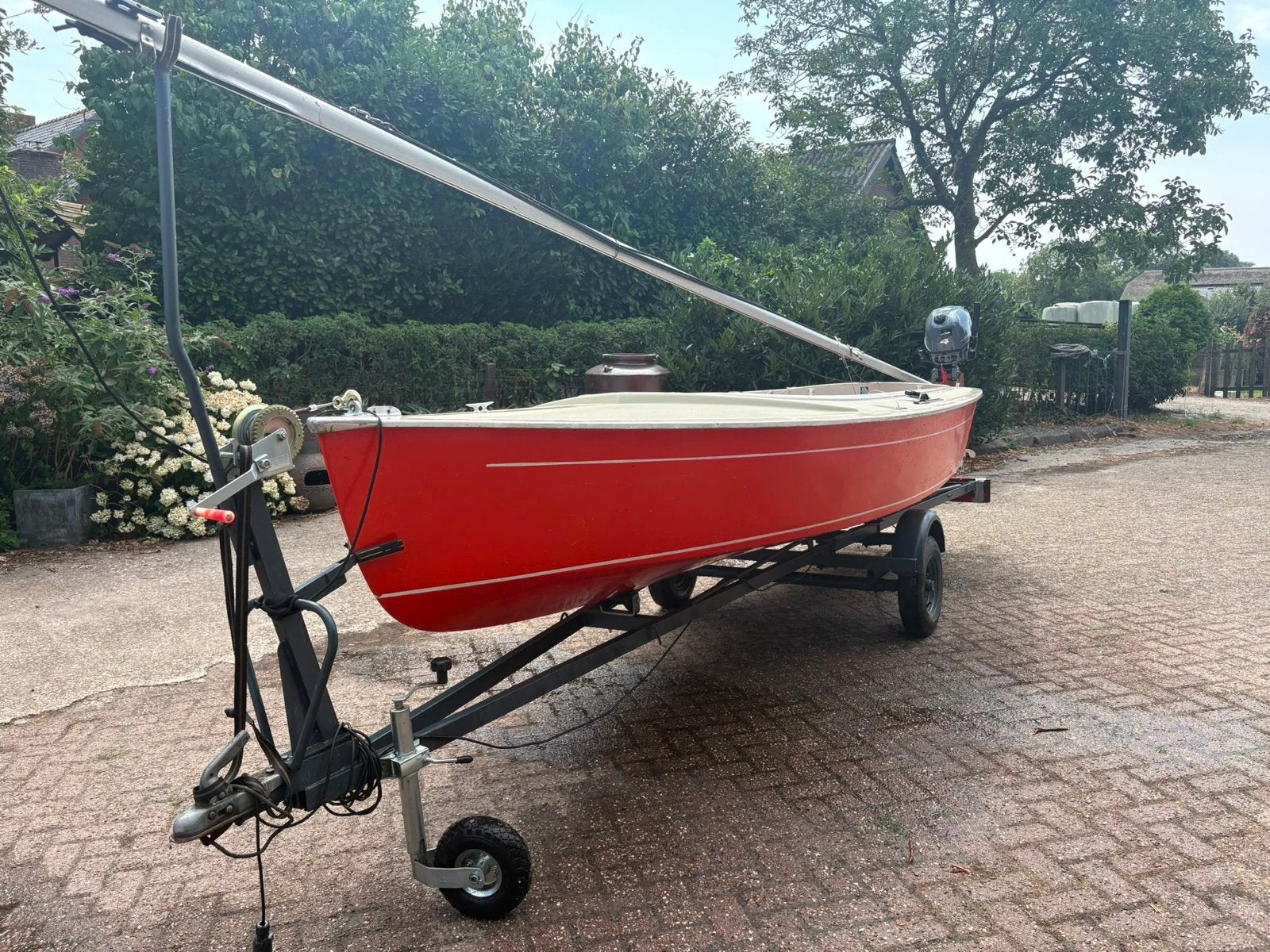 Volksboot 480 Zeilbootje met Yamaha 4pk 4-takt motor, Watersport en Boten, Open zeilboten, Gebruikt, 5 m, Volksboot, 2 m
