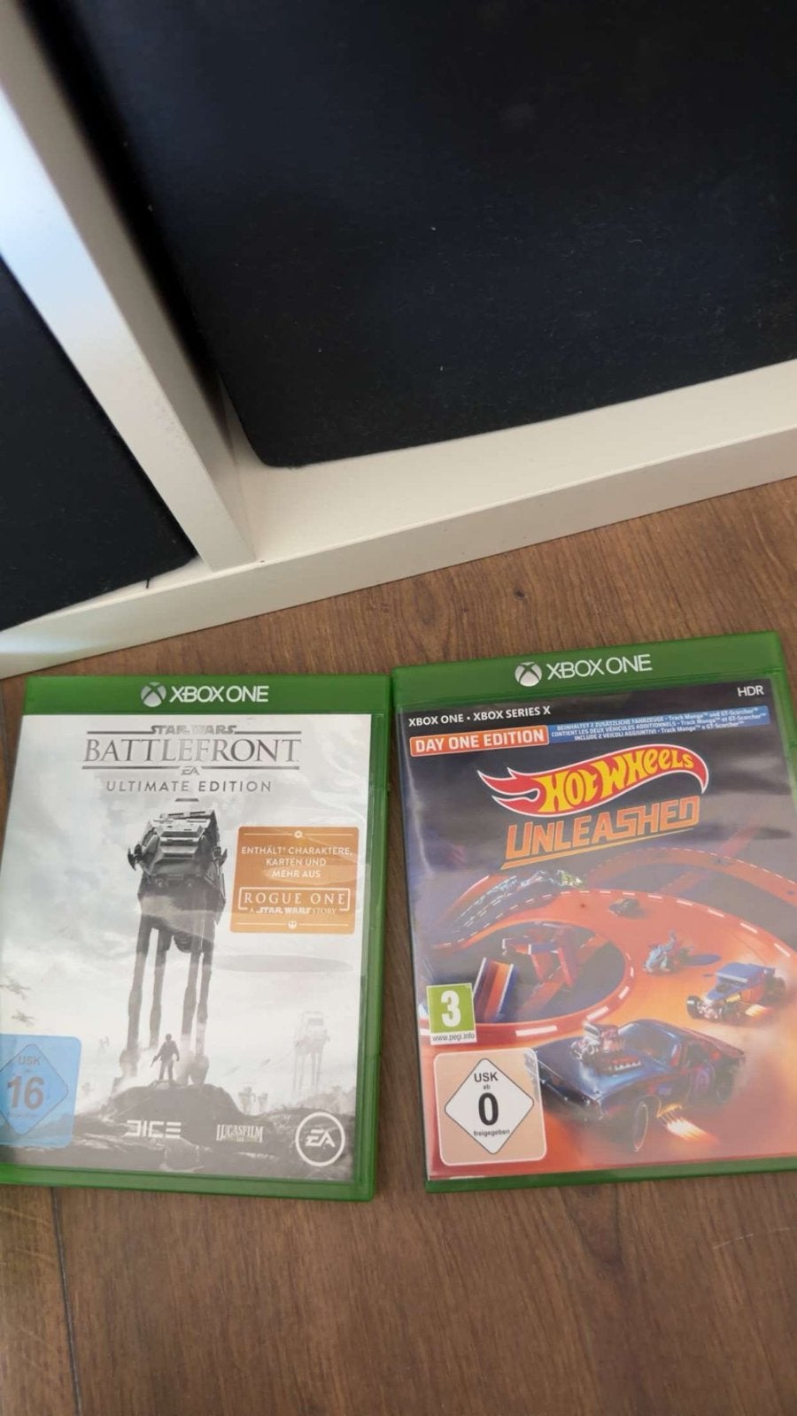 Xbox One Games: Star Wars Battlefront & Hot Wheels Unleashed, Online, Shooter, 1 speler, Ophalen of Verzenden