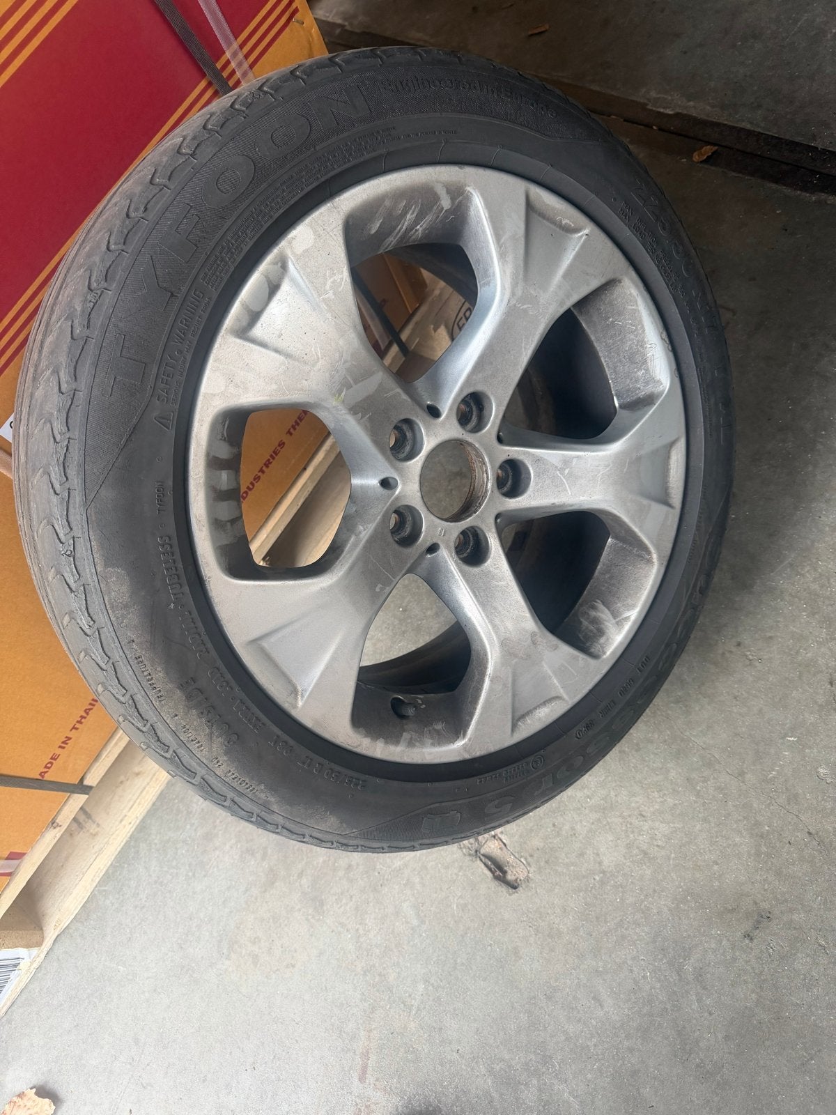 BMW X1 originele velgen en banden - 225/50 R17, Gebruikt, Banden en Velgen, 17 inch, Personenwagen