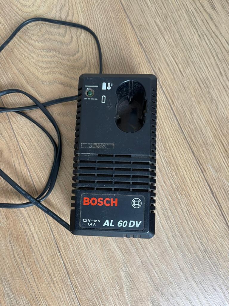 Bosch AL 60 DC 7,2 tot 12 volt lader, Ophalen of Verzenden, Zo goed als nieuw
