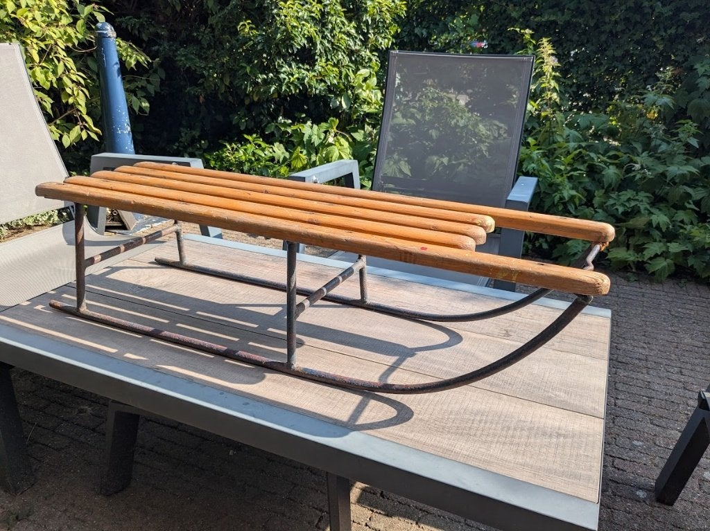 Houten slee met metalen frame, Ophalen, Gebruikt, Hout