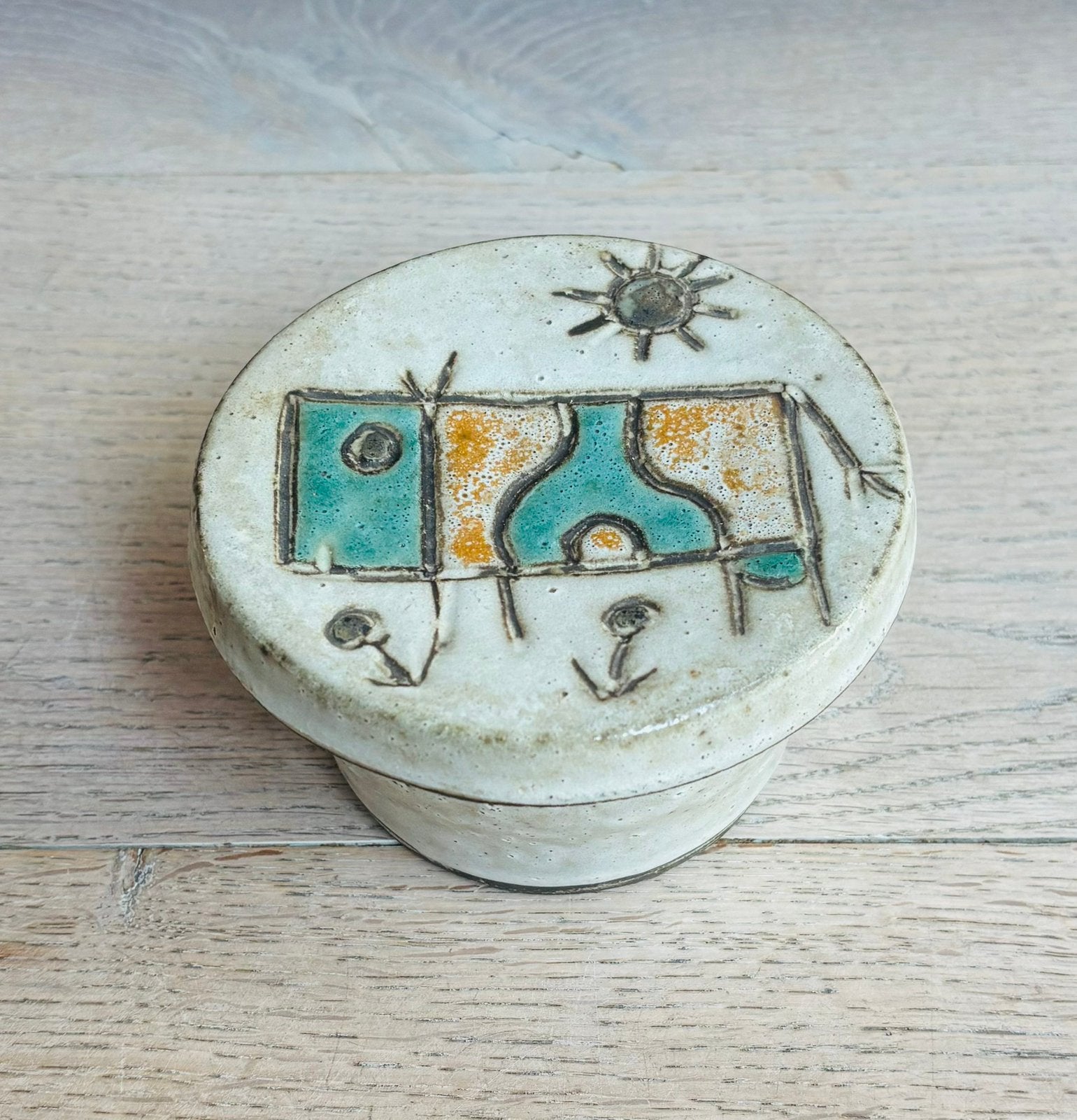 Keramiek schaaltje met deksel van Hannie Mein, Antiek en Kunst, Ophalen of Verzenden, Schaal, Steen/keramiek, Handgemaakt