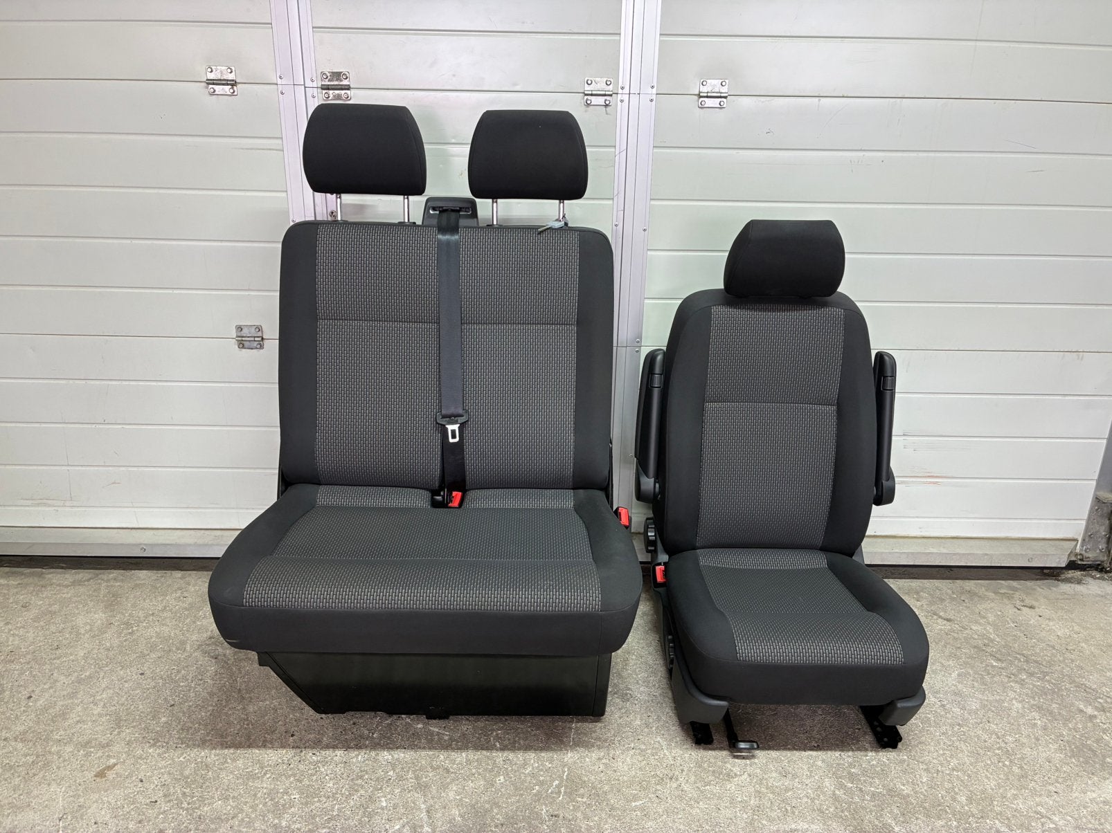 Volkswagen Transporter T6 stoel + bank BRICKS, Auto-onderdelen, Interieur en Bekleding, Ophalen, Volkswagen