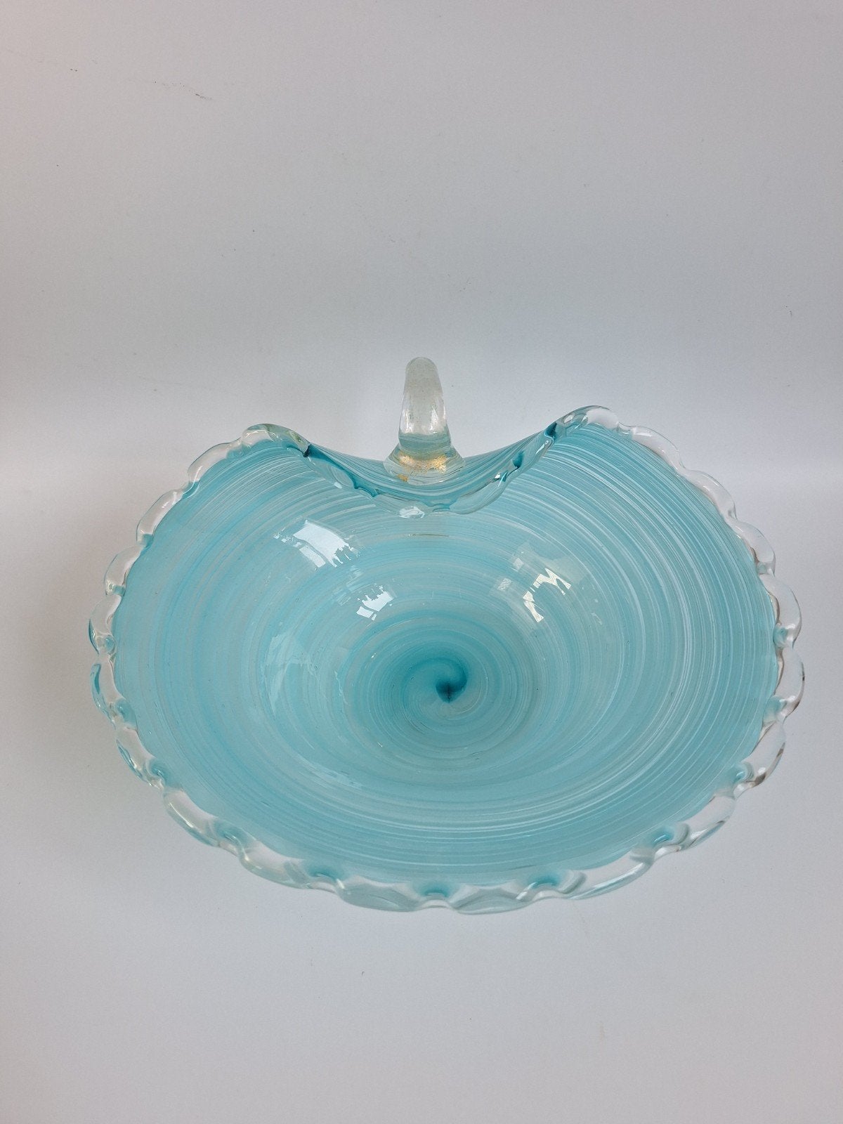 Mooie glazen blauw/ witte murano schaal
10 x 20 x 17,5 cm
54, Ophalen of Verzenden