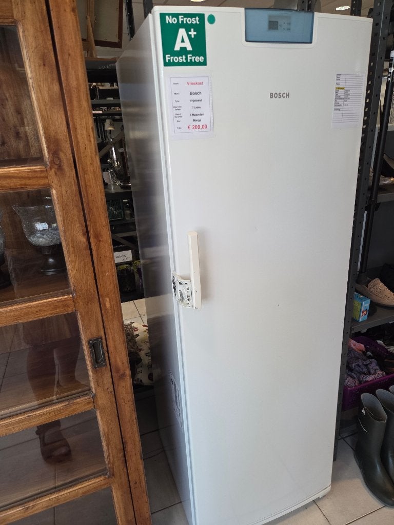vrieskast - Bosch - NoFrost - 7 lades, Witgoed en Apparatuur, Vriezers en Diepvrieskisten, Gebruikt, Duitsland, Nl-infocentrum-bosch@bshg.com