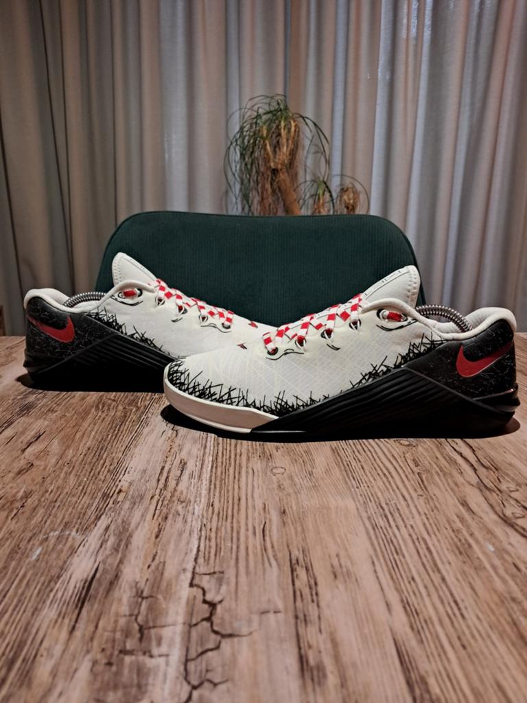 Nike Metcon 5 AMP Special Edition 'Naughty & Nice' Size 42, Kleding | Dames, Schoenen, Wit, Nike, Ophalen of Verzenden, Sneakers of Gympen