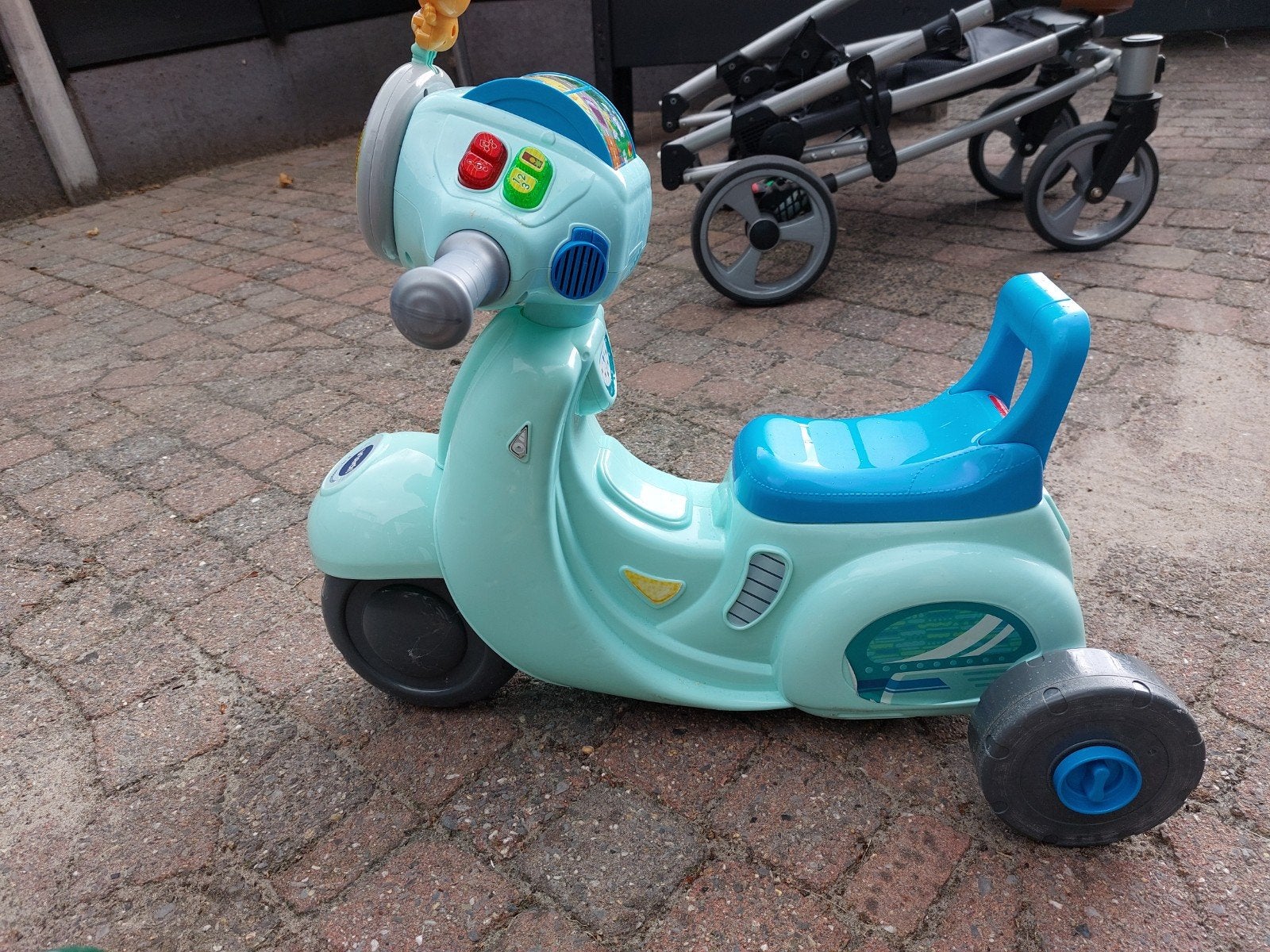 Scooter van vtech, Ophalen