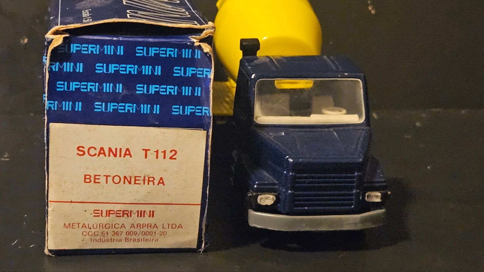 arpra scania t112, Hobby en Vrije tijd, Modelauto's | 1:50, Ophalen of Verzenden, Zo goed als nieuw, Bus of Vrachtwagen
