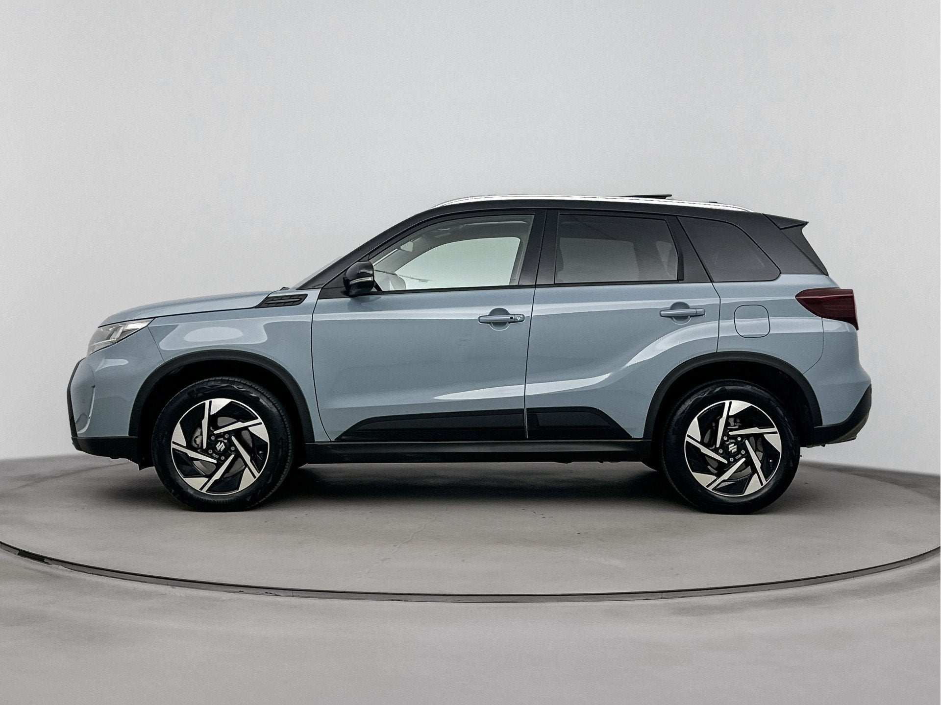 Suzuki Vitara 1.4 Boosterjet Style Smart Hybrid *DEMO*, Voorwielaandrijving, 12 maanden, Zwart, 4 cilinders