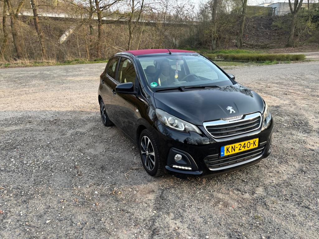 Peugeot 108 1.0 12V E-vti 51KW 5DR 2016 Zwart, Voorwielaandrijving, 4 stoelen, Zwart, Origineel Nederlands