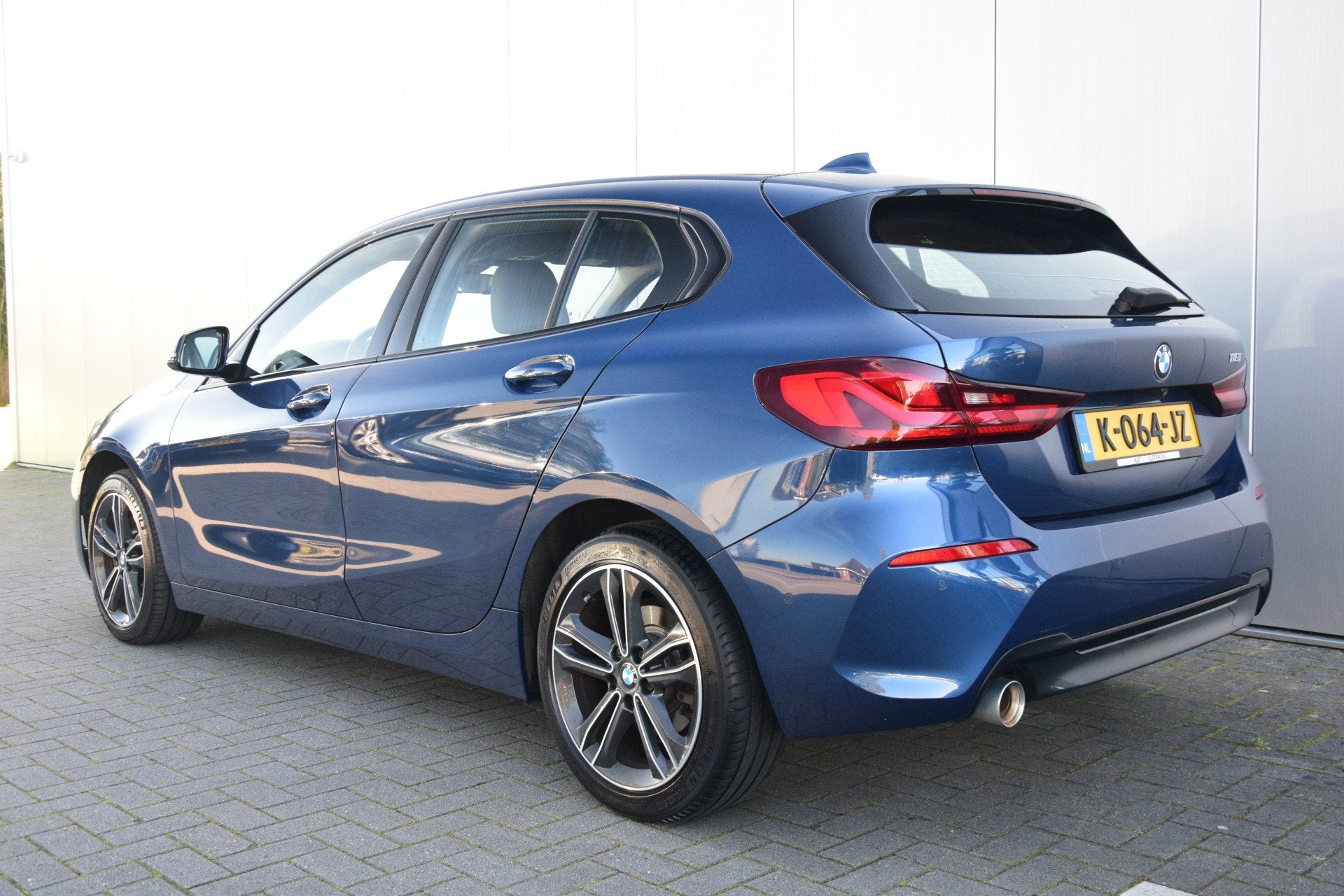 BMW 1 Serie 116i Executive Edition Sportline Leer/Sportstoel, Dealer onderhouden, Gebruikt, Blauw, Bedrijf