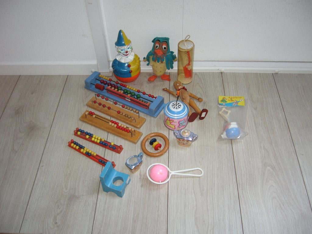 bak vol oud antiek speelgoed 15 stuks €20.00 Zie foto., Ophalen of Verzenden