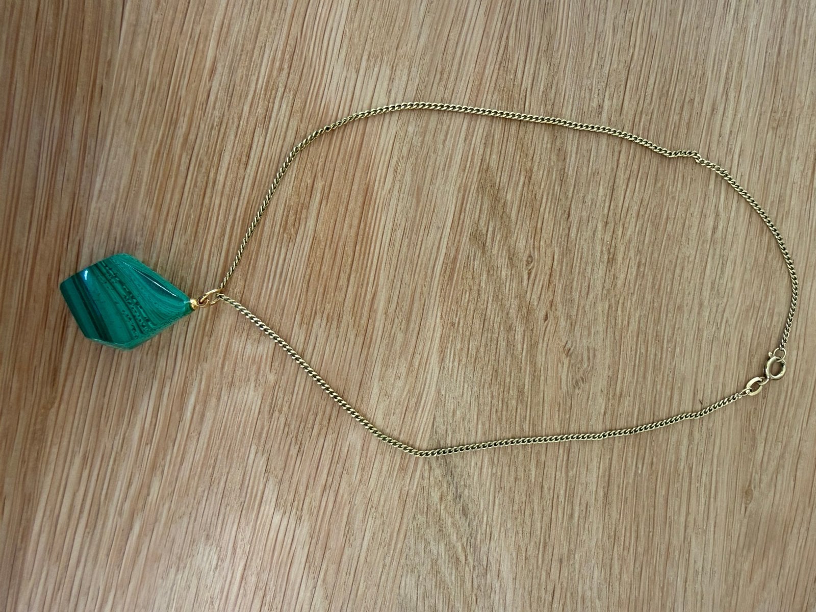 Vintage FBM goud-gevulde ketting met malachiet hanger, Ophalen, Zo goed als nieuw