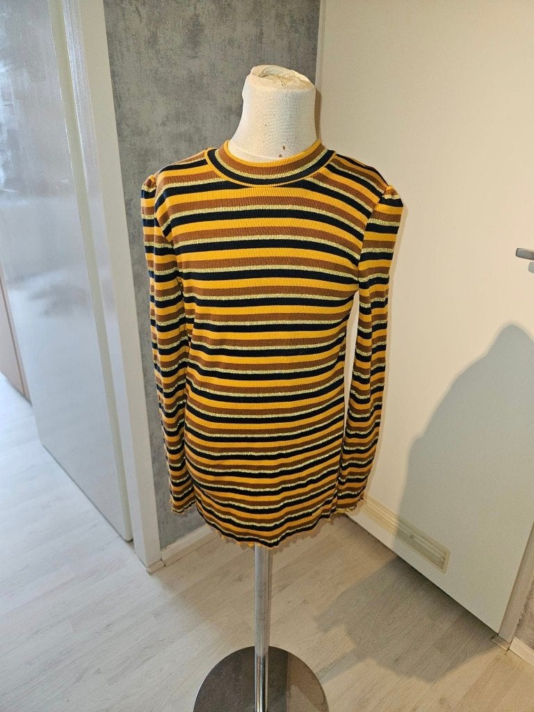 Gestreepte longsleeve geel/bruin/zwart maat 164, Kinderen en Baby's, Kinderkleding | Maat 164, Meisje, Ophalen of Verzenden, Zo goed als nieuw