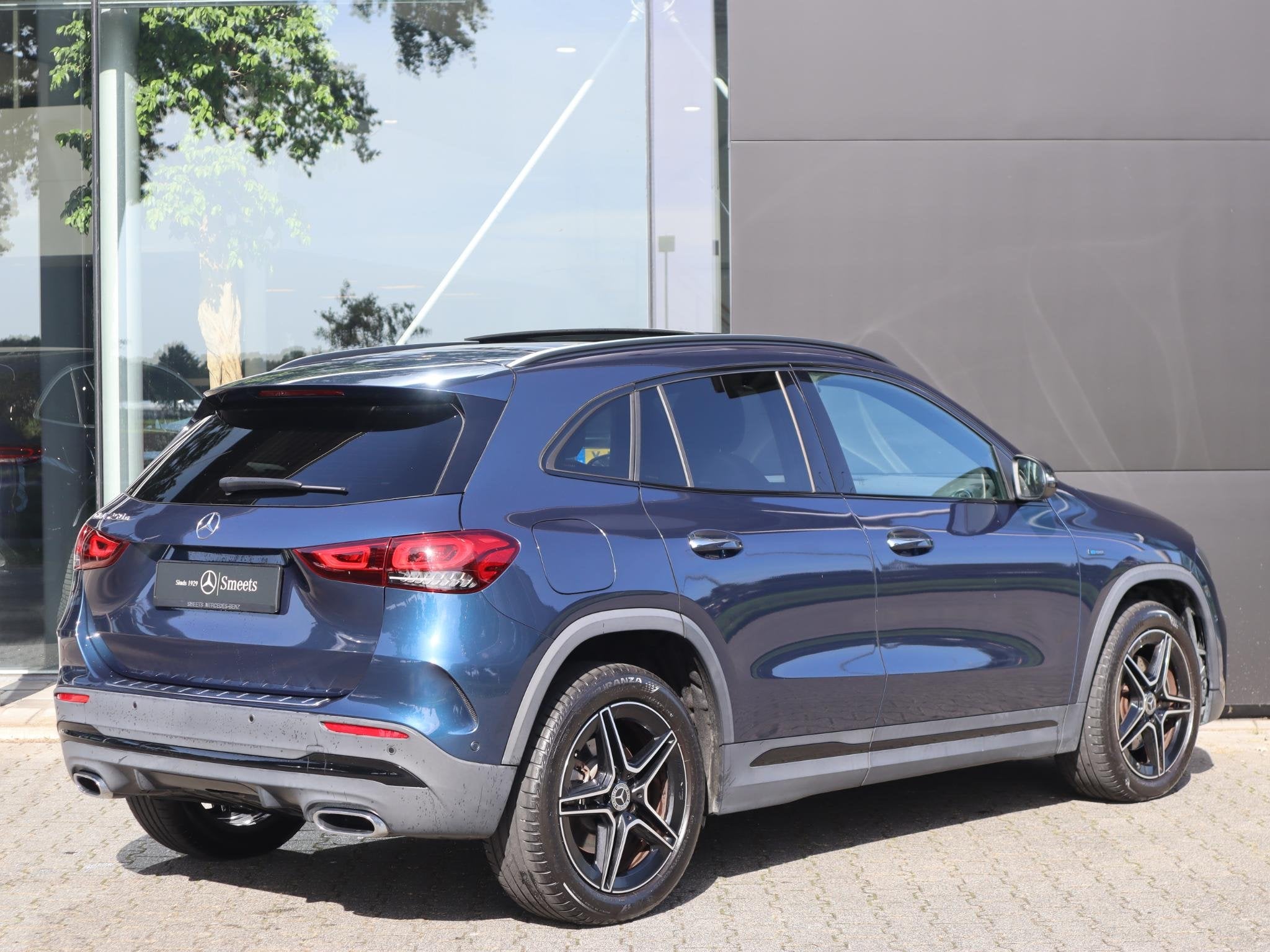 Mercedes-Benz GLA-klasse 250 e Business Solution AMG Limited, Auto's, Stof, Blauw, Bedrijf, Hybride Elektrisch/Benzine