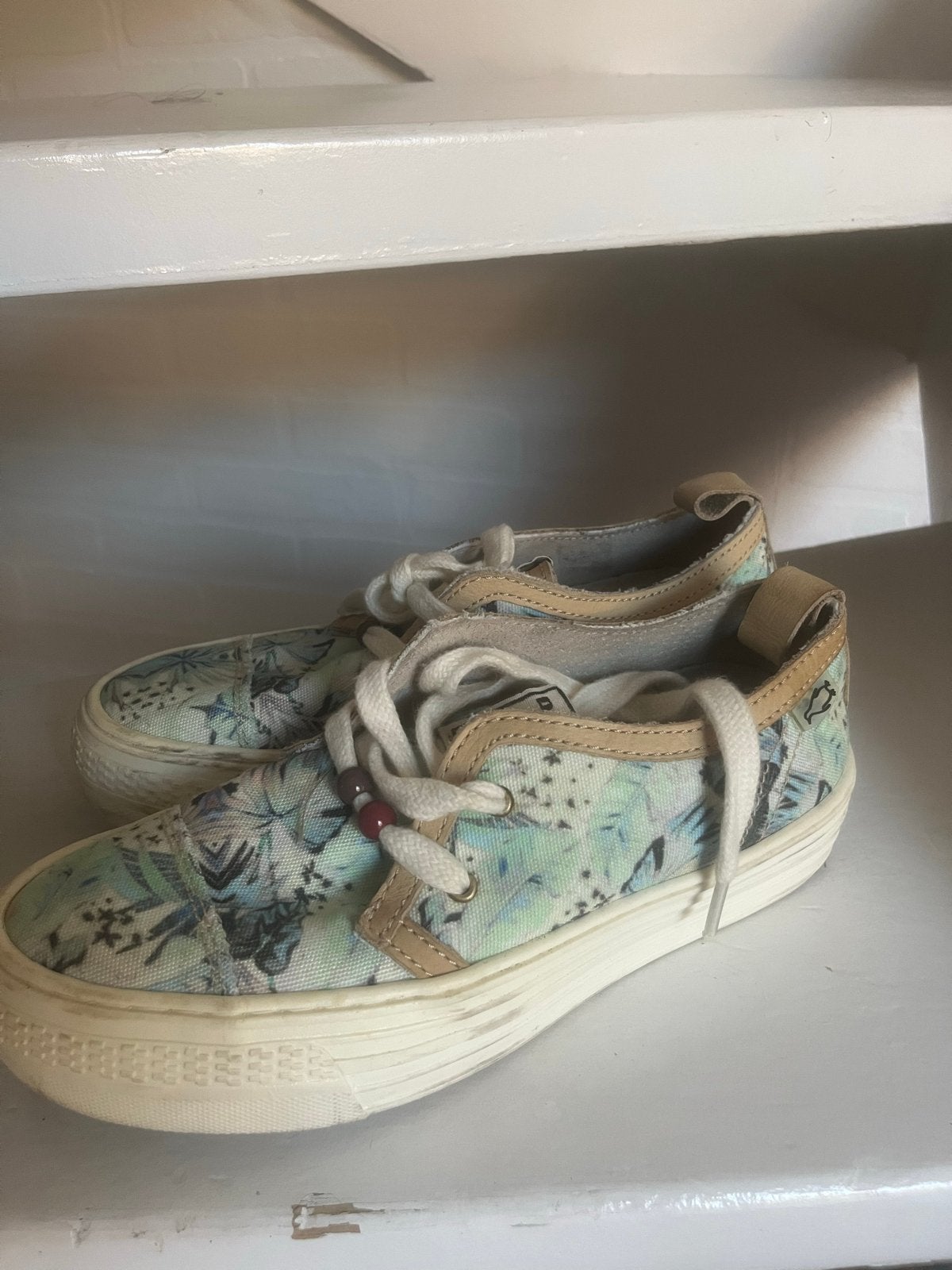 Leuke sneakers met bloemenprint, maat 36, Ophalen of Verzenden