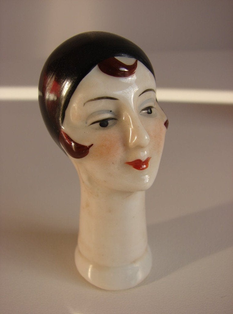Art deco flapper girl hoofdje in porselein, Antiek en Kunst, Ophalen of Verzenden