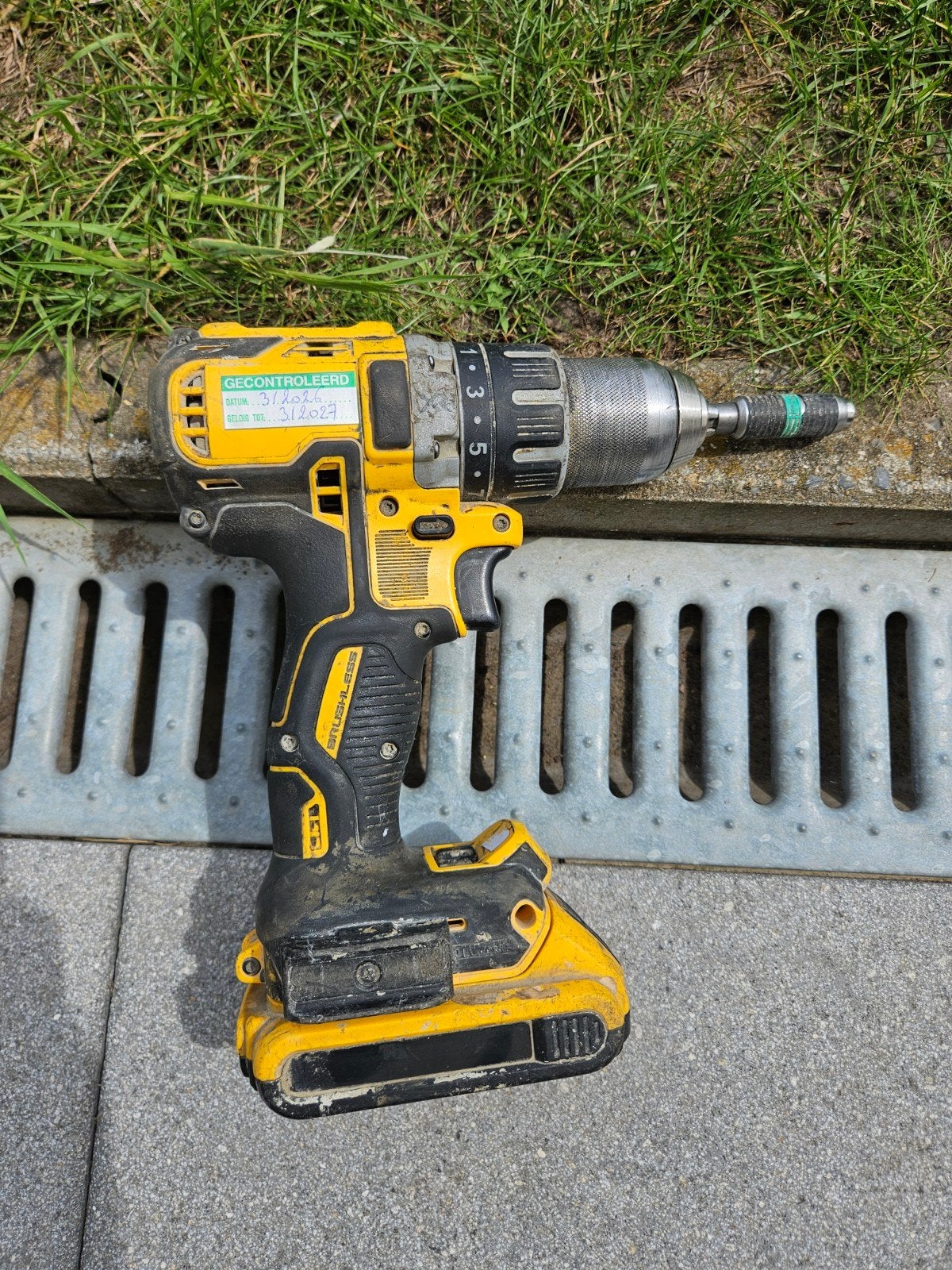 Dewalt schroefboormachine met 18v batterij inbegrepen, Ophalen, Boor- en Schroefmachine
