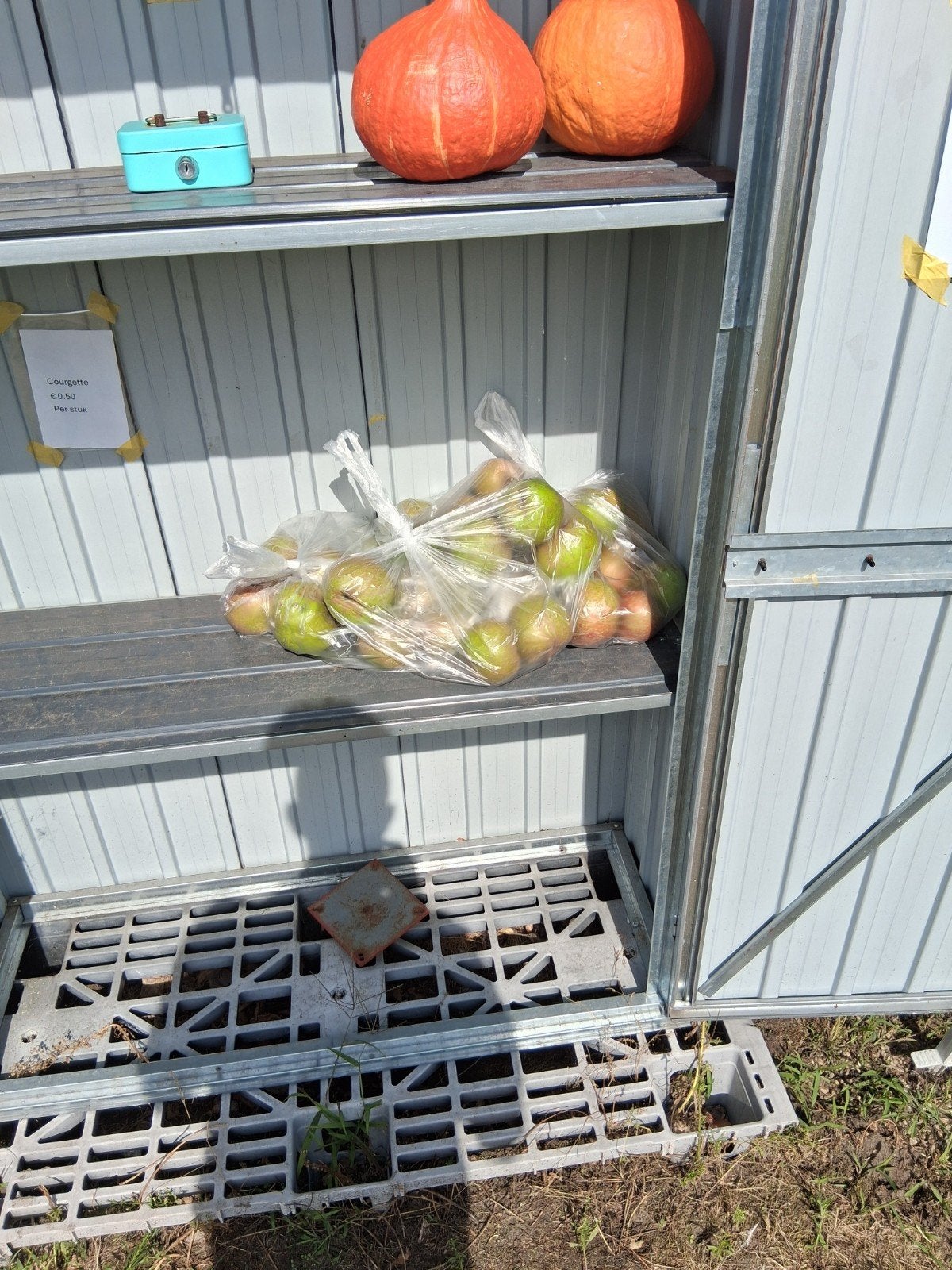 zure appels, Ophalen