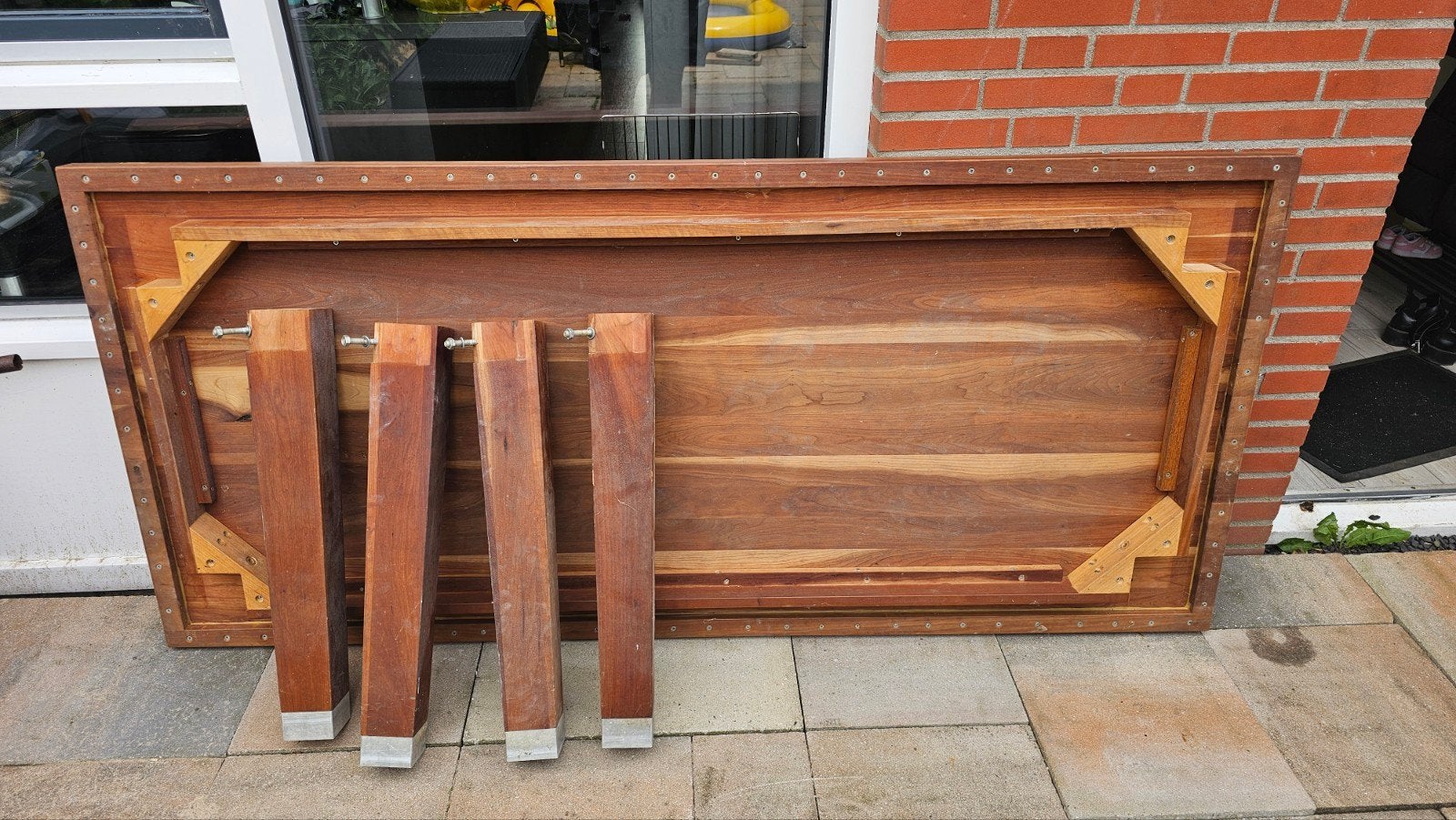 Stevige zware tafel met stoelen (opknapper), Ophalen, Gebruikt, 50 tot 100 cm, 150 tot 200 cm
