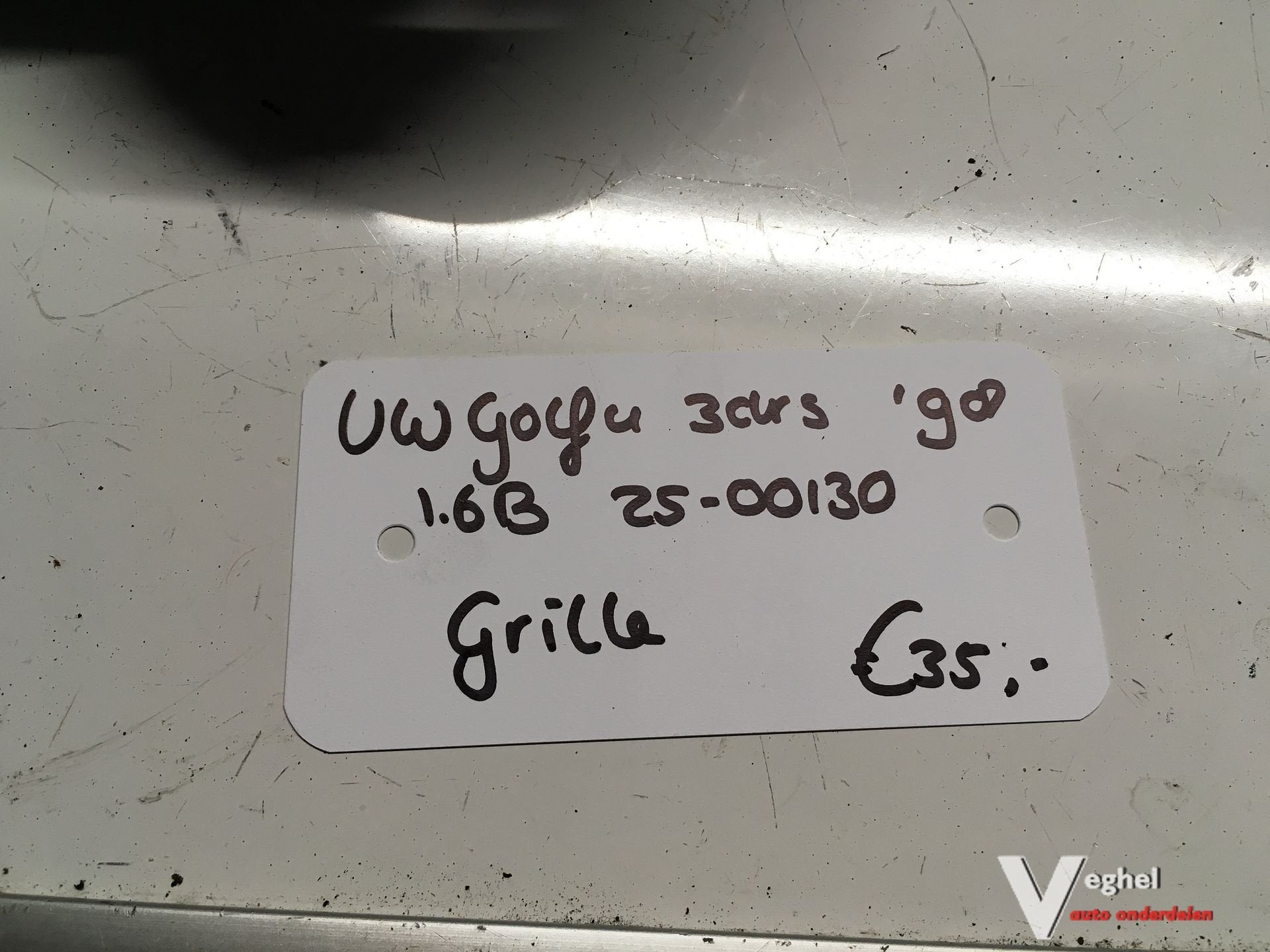 Vw Golf 4 1.6 B 3drs 1998 2500130  Grille