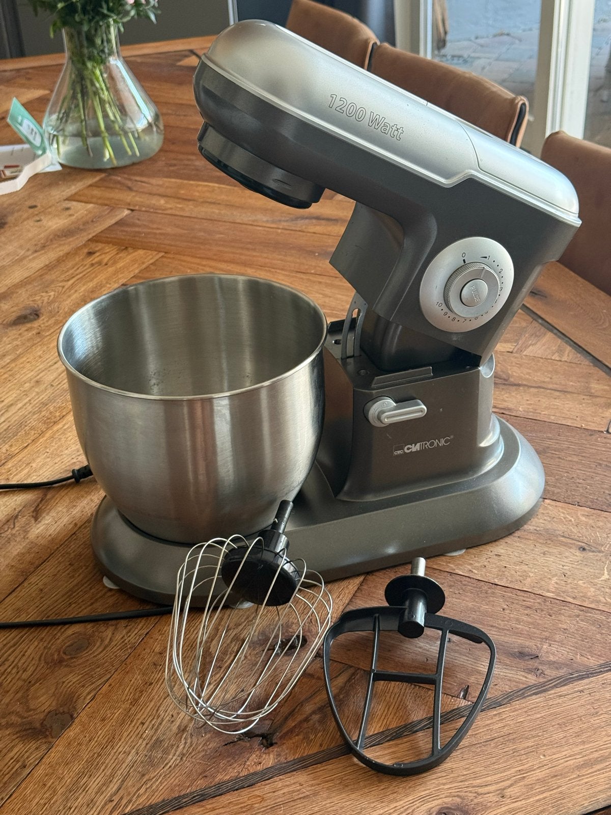 Clatronic Keukenmachine 1200W, 4 liter of meer, Ophalen of Verzenden, Gebruikt, 3 snelheden of meer