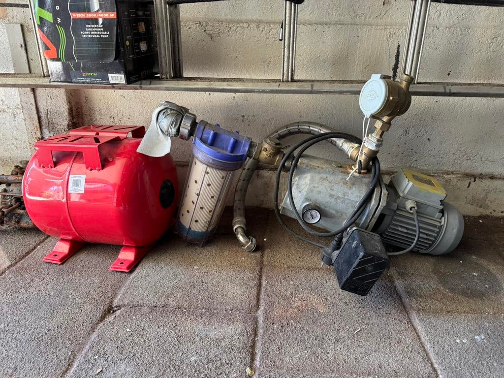 Saer M/70 waterpomp en Vtech 4000 SUB pomp, Ophalen, Zo goed als nieuw