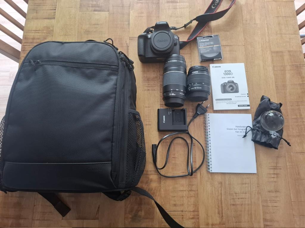 Canon EOS 1300D (W) camera met alle toebehoren, 18 Megapixel, Spiegelreflex, Canon, Ophalen of Verzenden