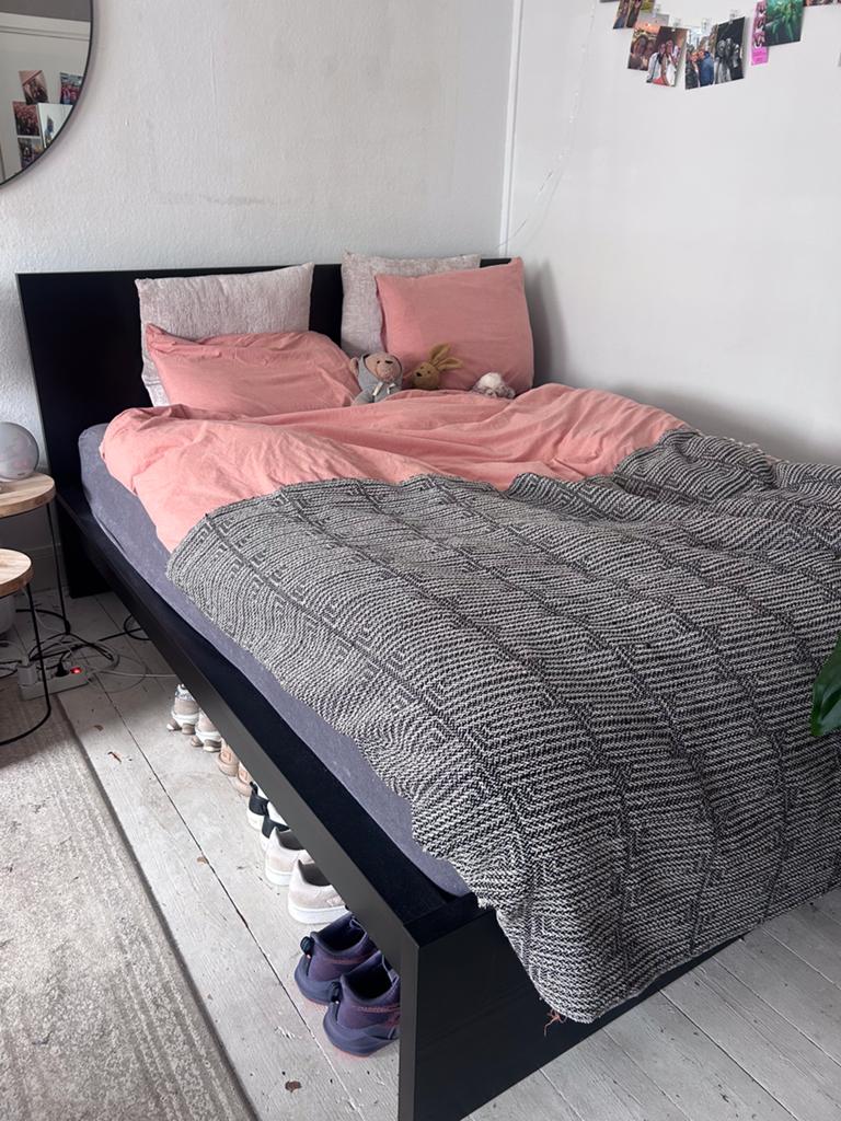Malm bed Ikea 160x200 zwartbruin, Huis en Inrichting, Ophalen, Zwart, Tweepersoons, Zo goed als nieuw