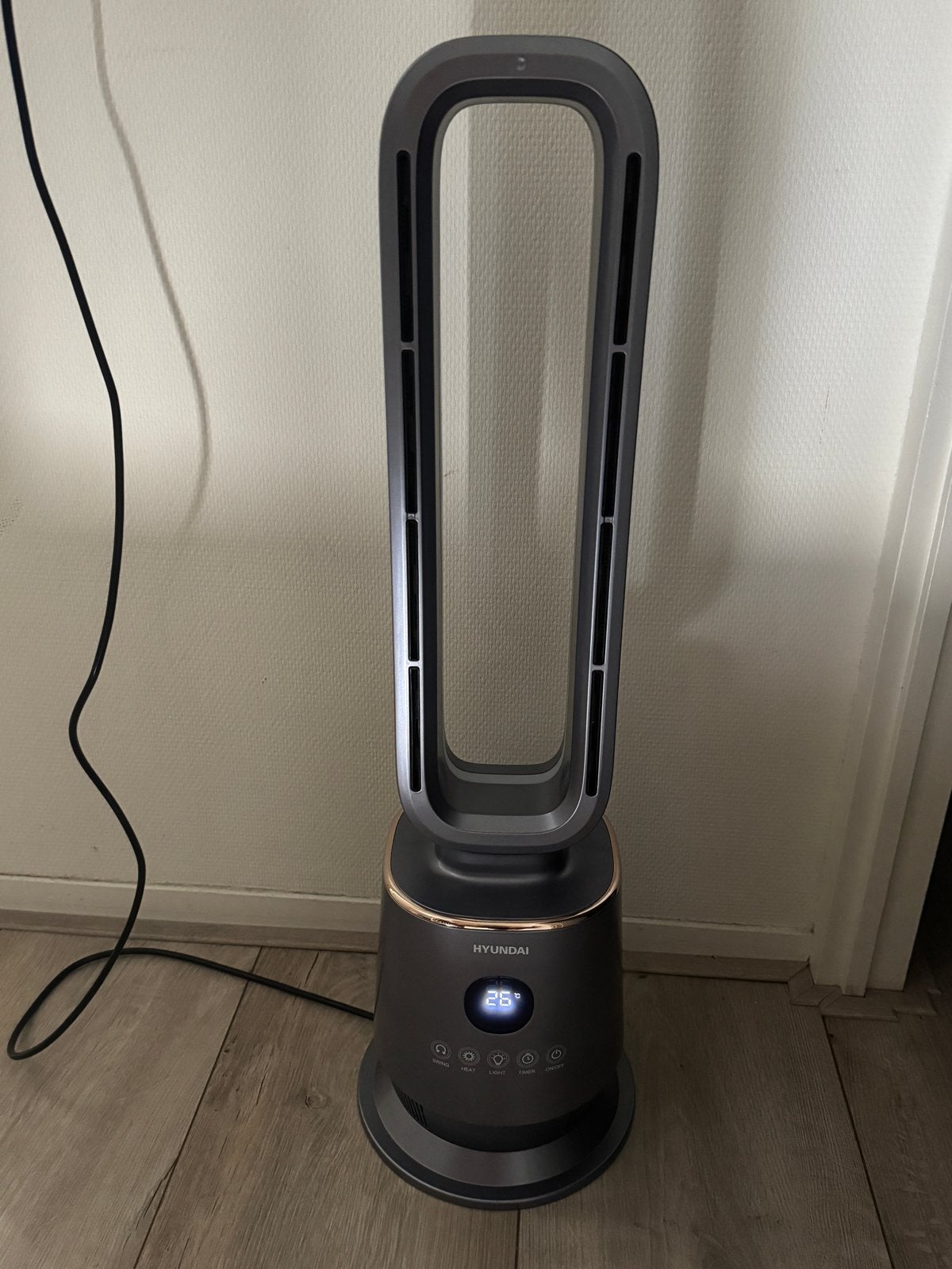 Hyundai Bladeless Ventilatorkachel - Donkergrijs, Ophalen, 30 tot 80 cm, Kachel, Minder dan 60 cm