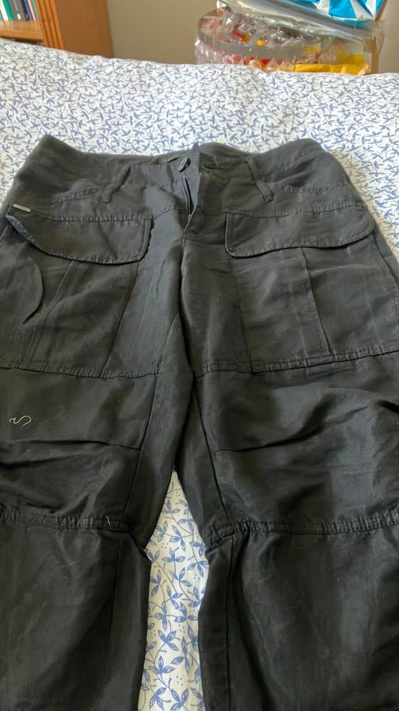 Zwarte 3/4 broek maat 42, Zwart, Maat 42/44 (L), Ophalen of Verzenden, Zo goed als nieuw