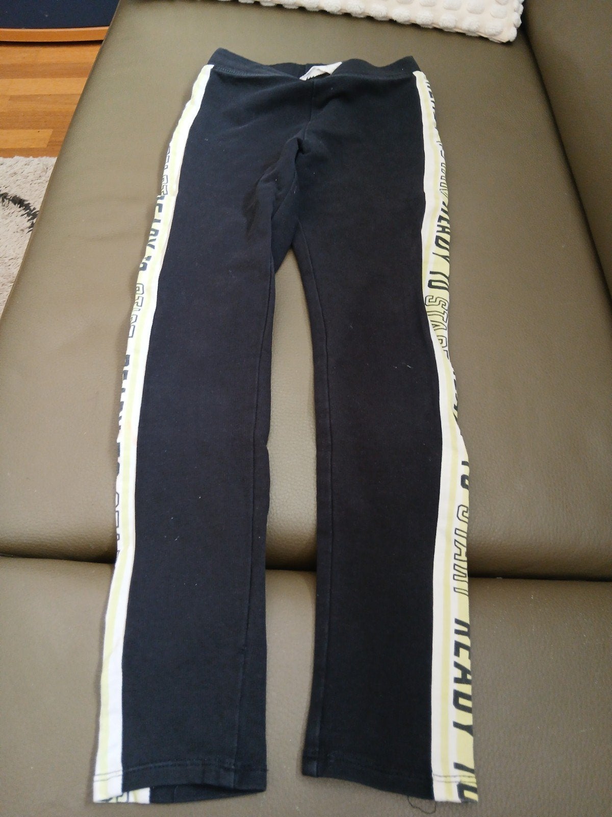 sportbroek maat  134/140. H en  M, Gebruikt, Meisje, Sport- of Zwemkleding, Ophalen of Verzenden