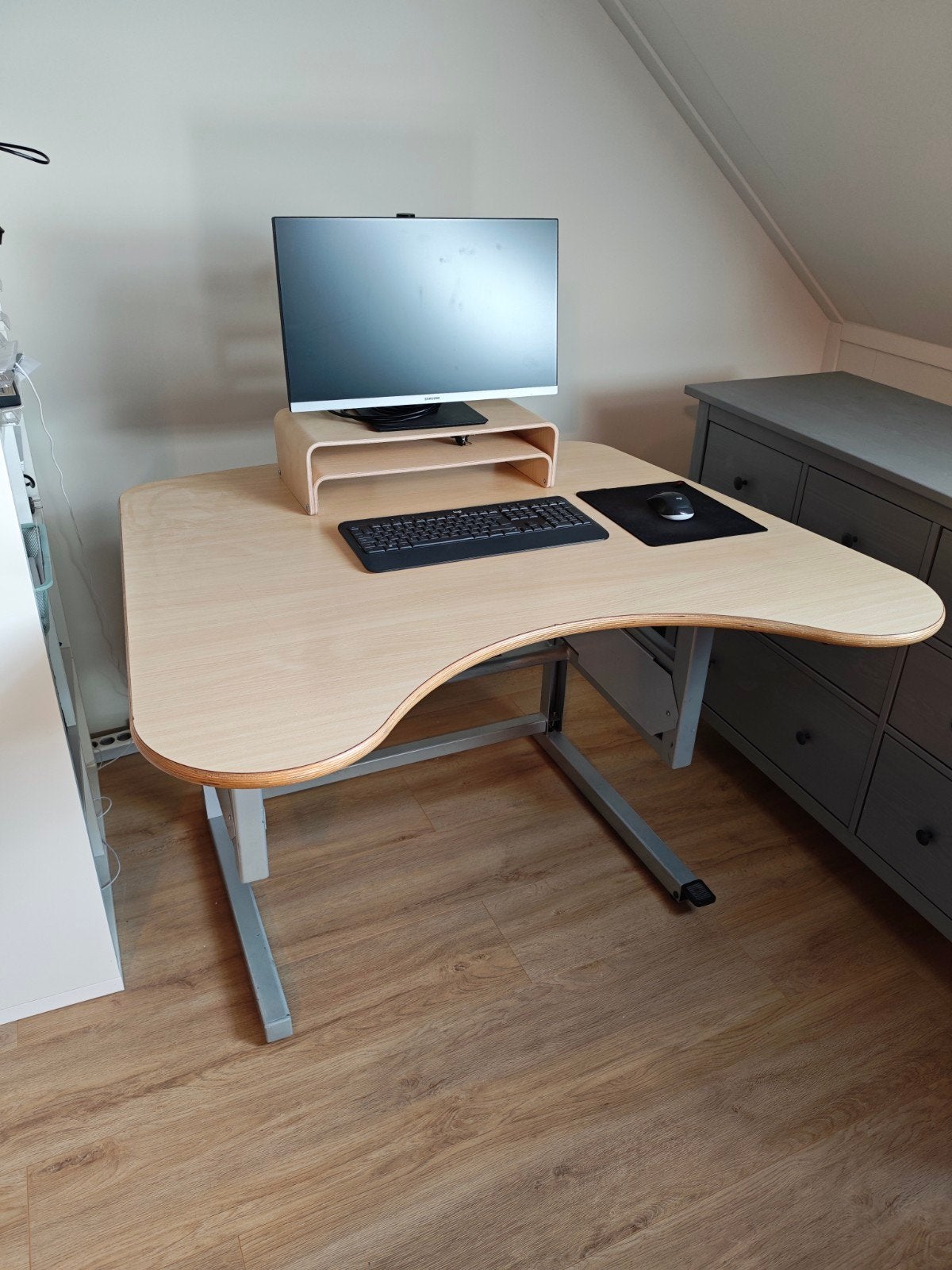 Zit-sta bureau met hydraulische veer, 125x110cm, Ophalen, Zit-sta bureau, Gebruikt, Hout