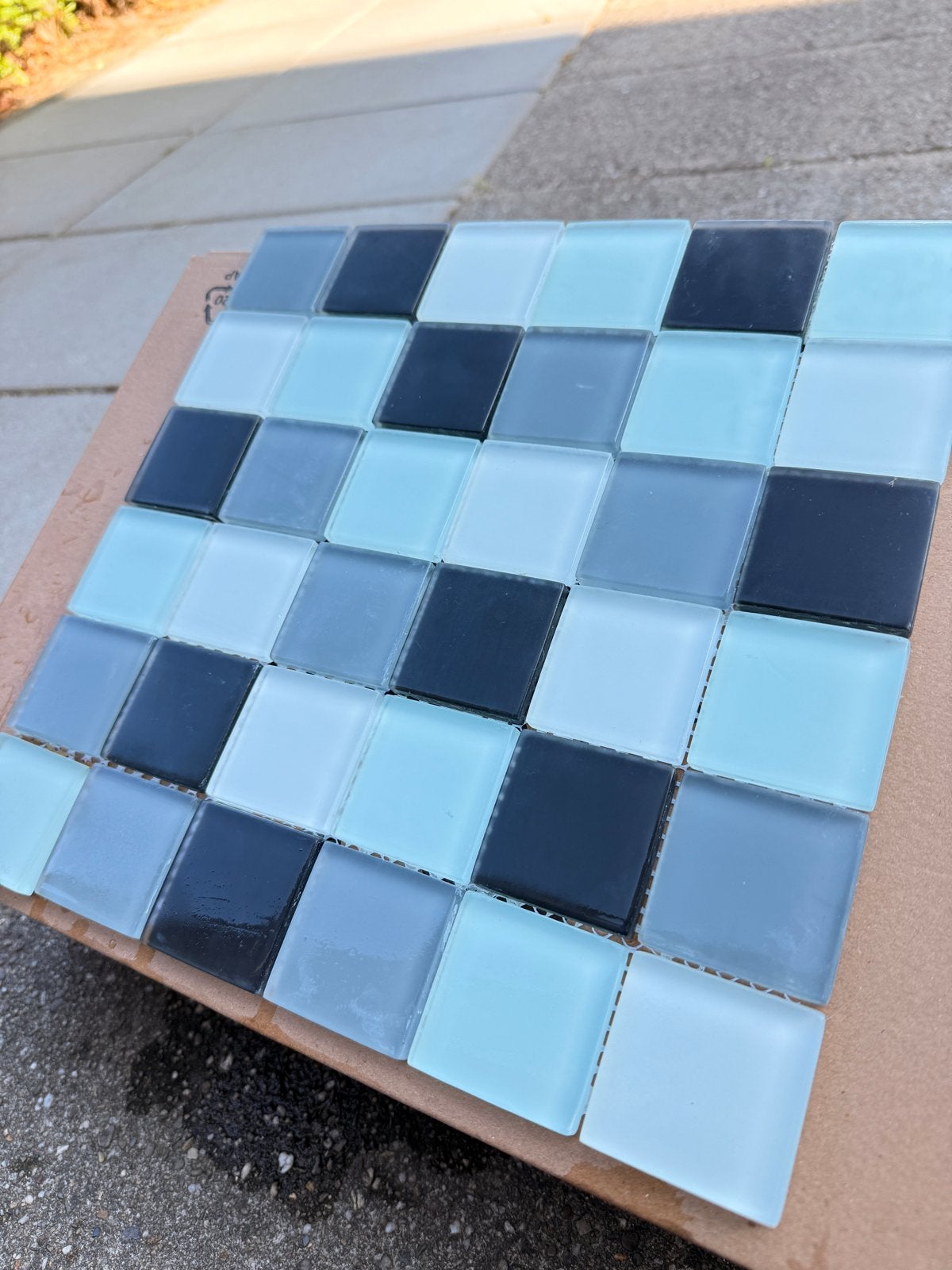 Mozaïektegels in blauw- grijs- en heel lichtgroen tinten, Overige materialen, Wandtegels, Nieuw, Ophalen of Verzenden