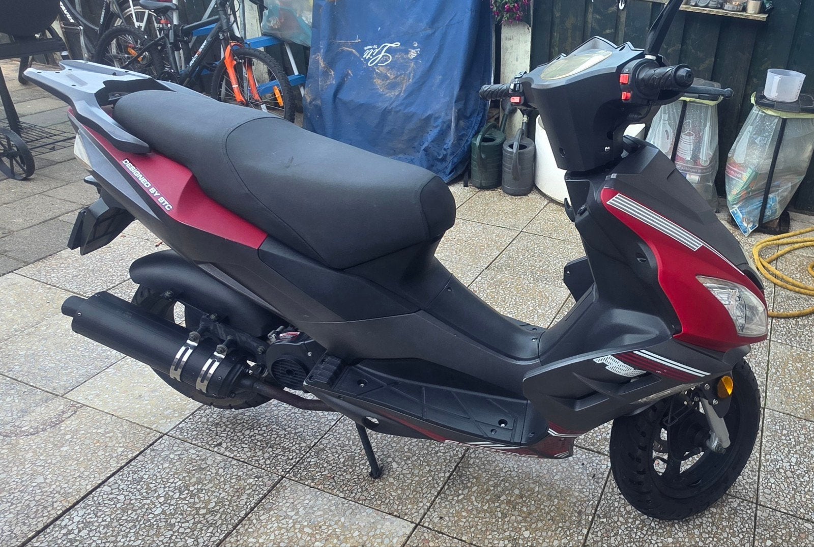 BTC ZNEN ZN50QT-32 bromfiets 2017 - Rood/grijs 76.950 KM, Gebruikt, Benzine, Ophalen, Overige merken
