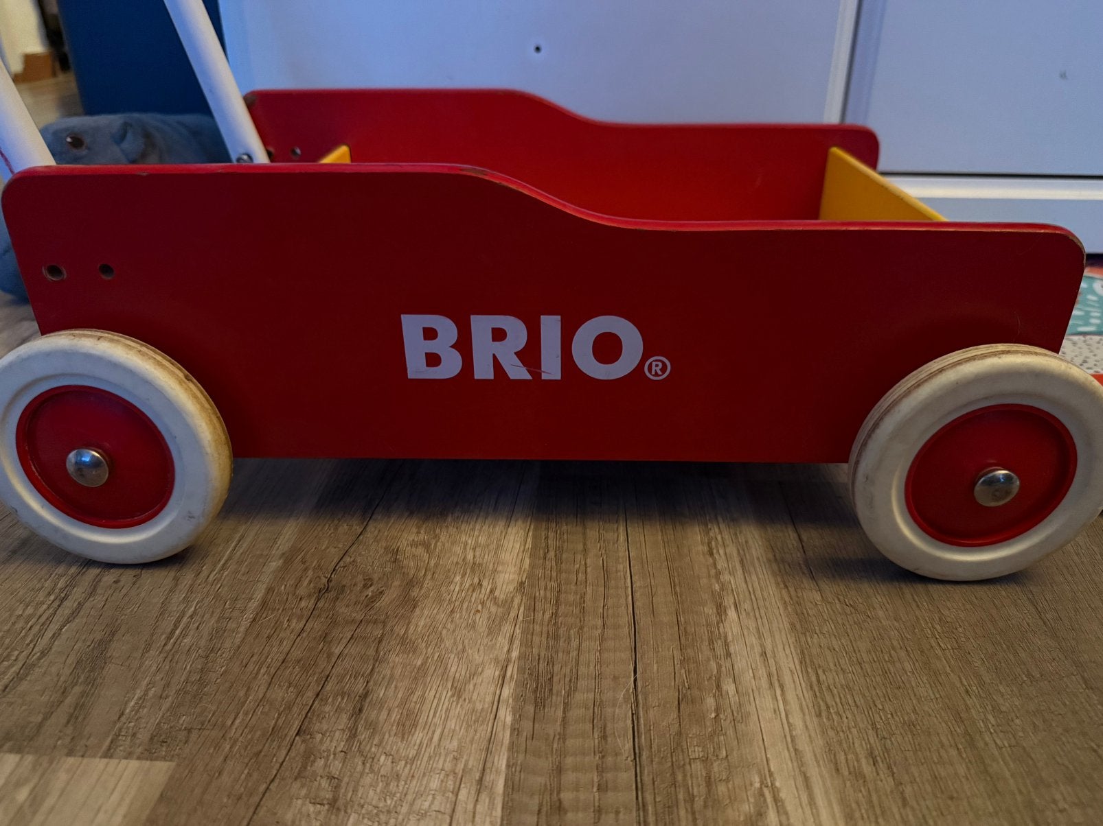 Brio loopwagen, Ophalen of Verzenden, Gebruikt, Duw- of Trekspeelgoed