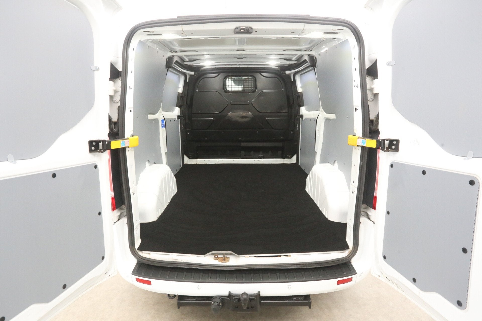 Ford Transit Custom 2.0 TDCI L1H1 185PK Sport | Automaat | A, Automaat, Gebruikt, LED verlichting, Wit
