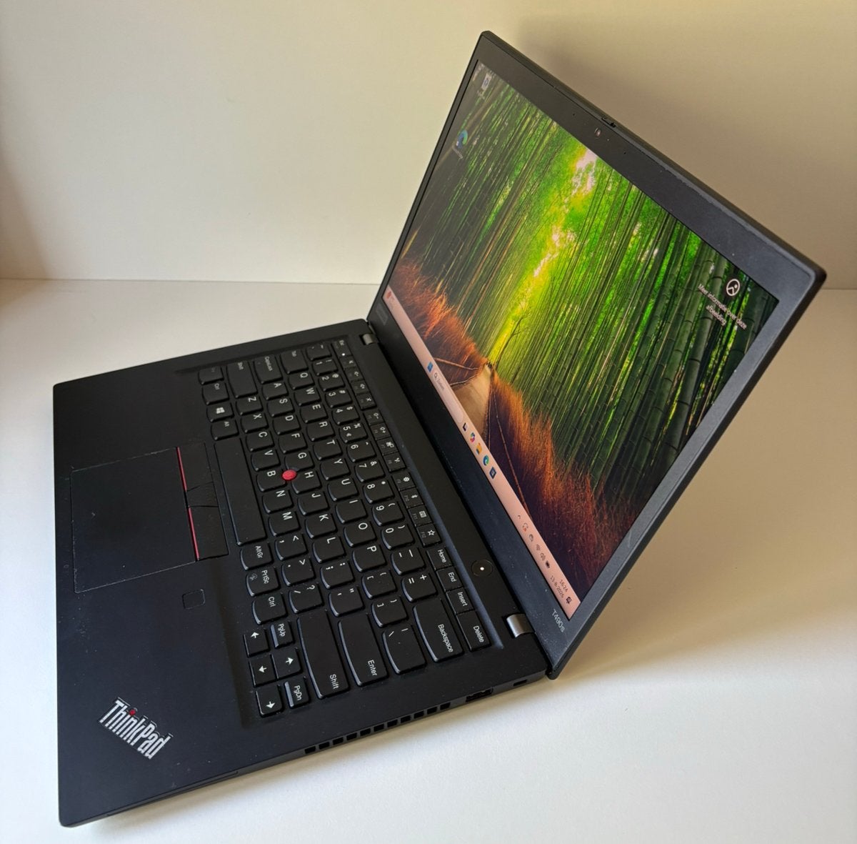Lenovo Thinkpad T490s win 11 pro, Computers en Software, Windows Laptops, 2 tot 3 Ghz, Qwerty, 8 GB, Refurbished